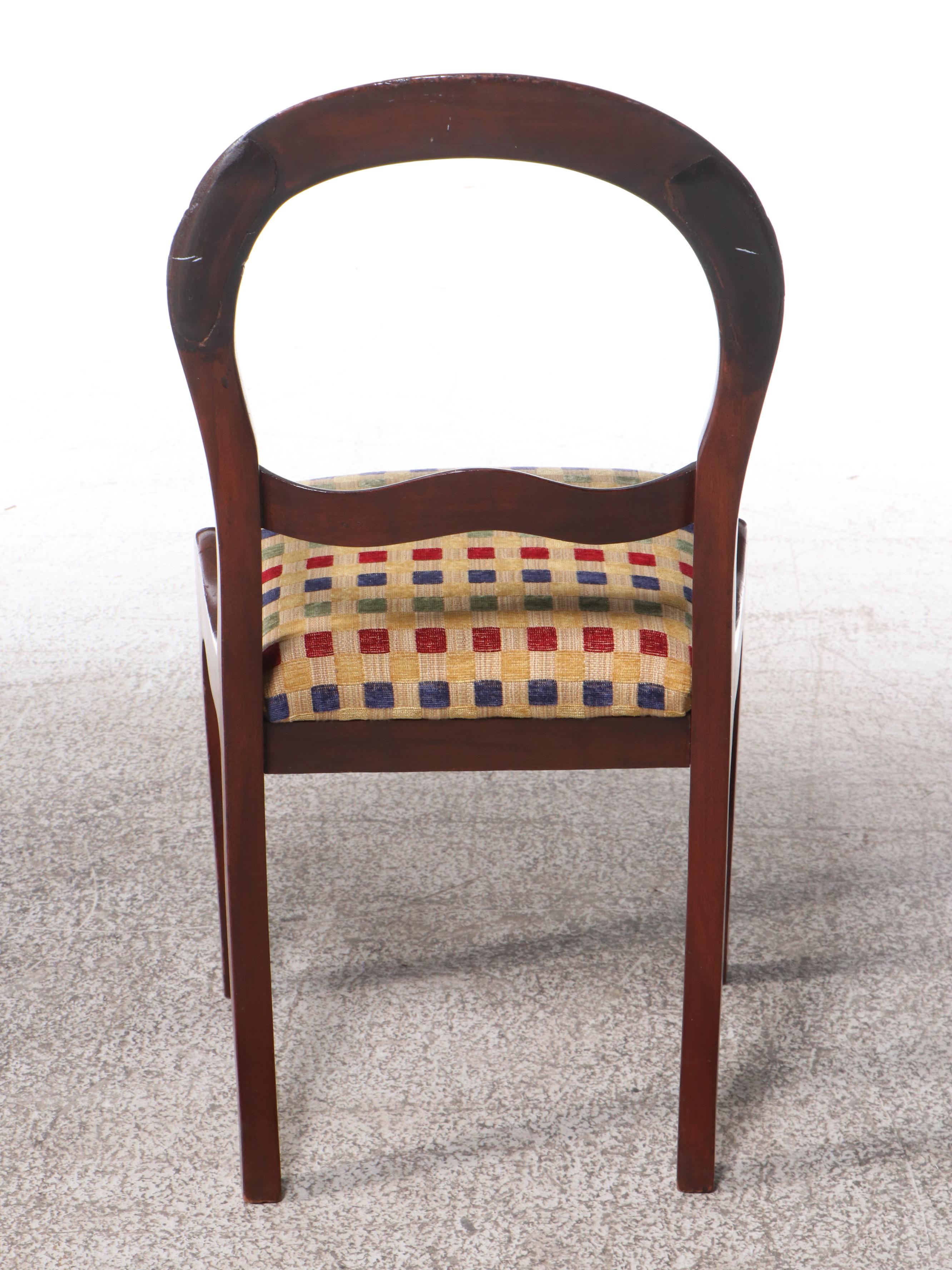 Pair of Victorian Carved Mahogany Balloon-Back Side Chairs, Early 20th Century