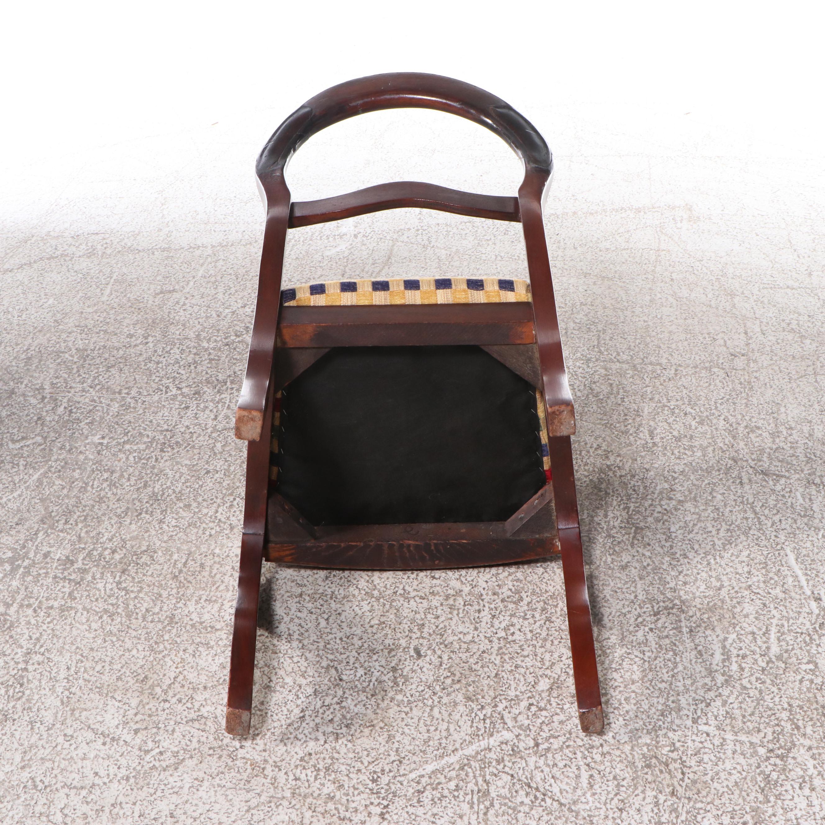 Pair of Victorian Carved Mahogany Balloon-Back Side Chairs, Early 20th Century