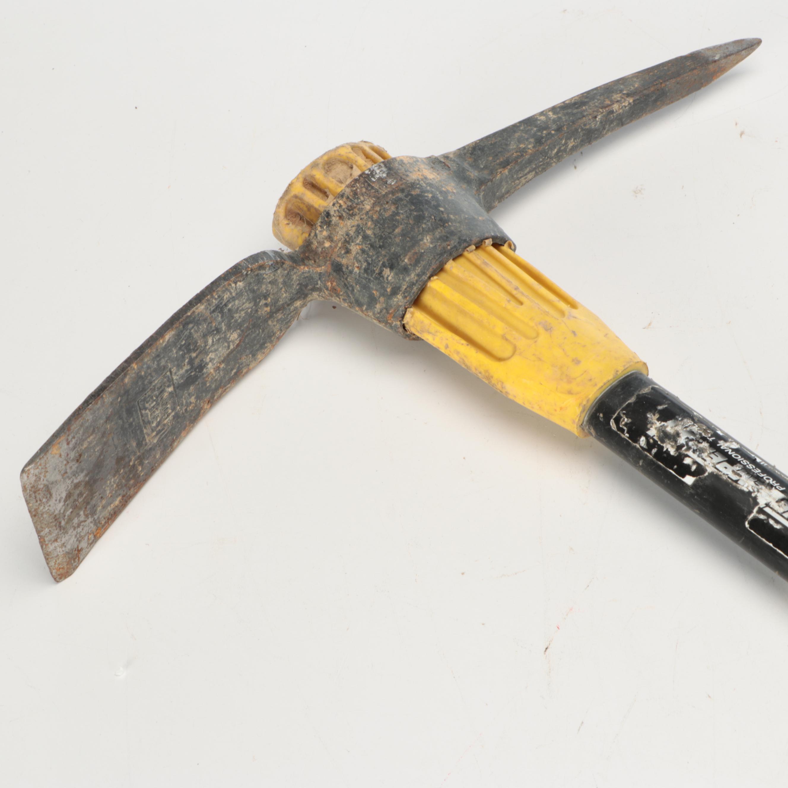 Ryobi HT816r Electric Hedge Trimmer with Hand Garden Tools and More