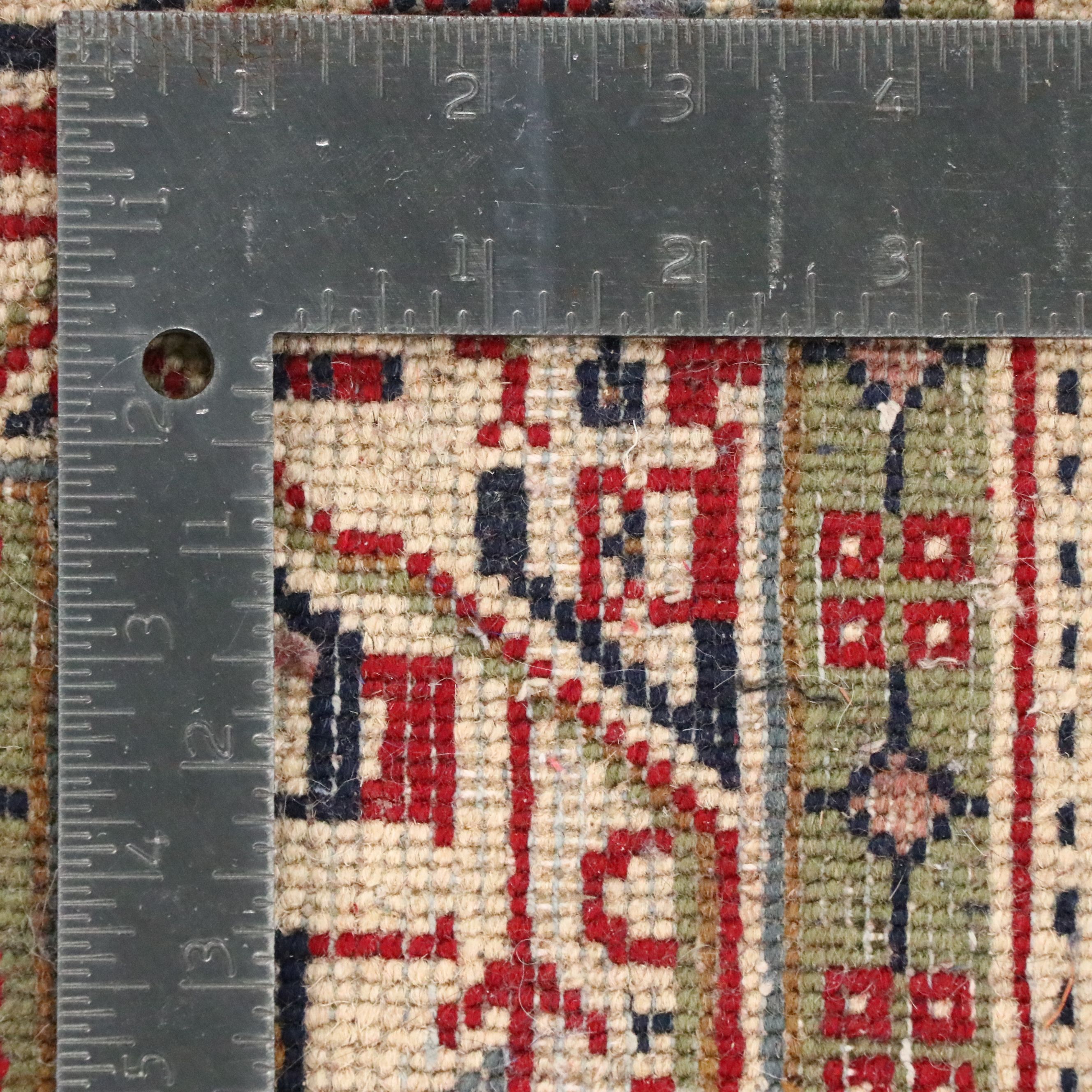 2'11 x 5'6 Hand-Knotted Persian Seraband Accent Rug