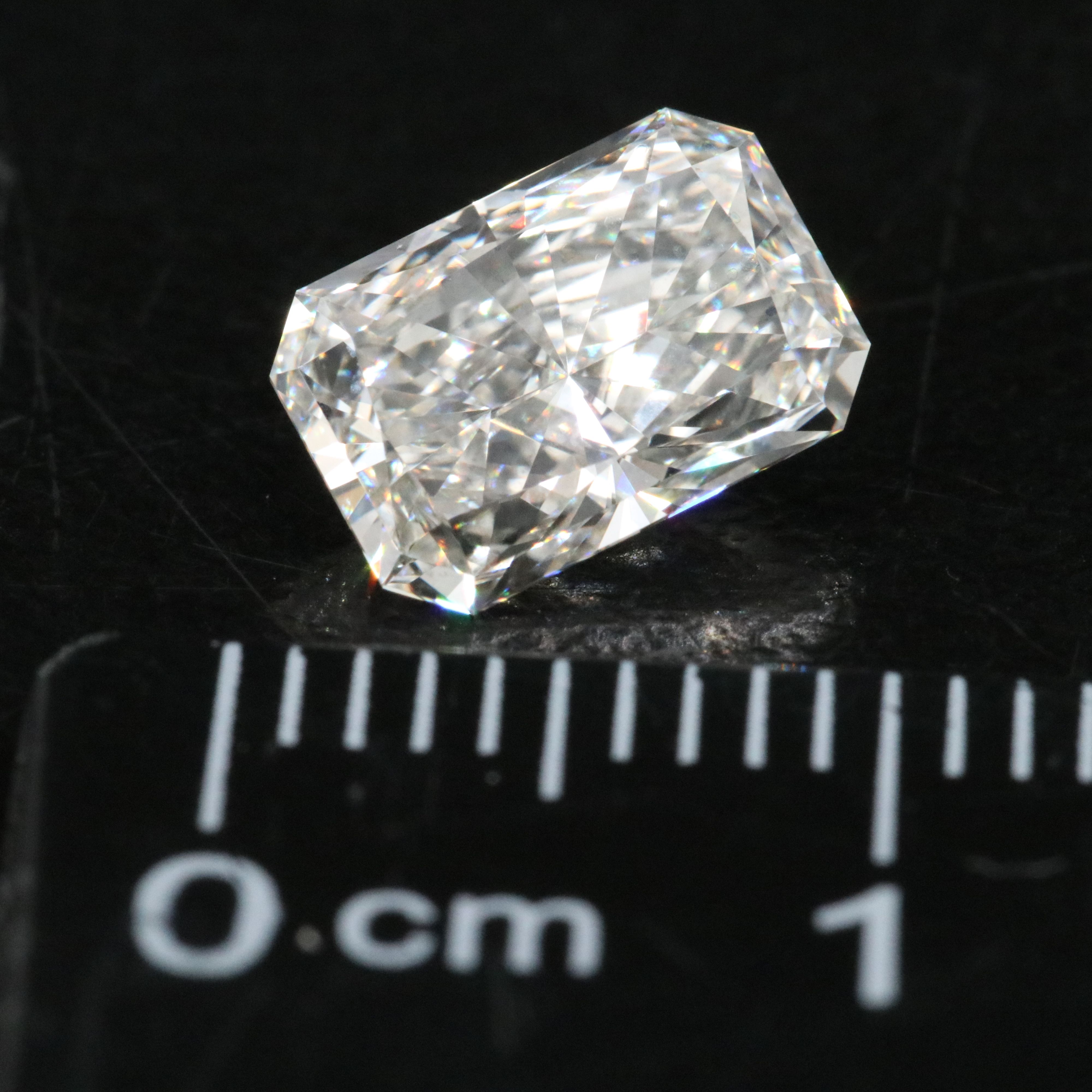 Loose 1.59 CT Lab Grown Diamond with IGI Report