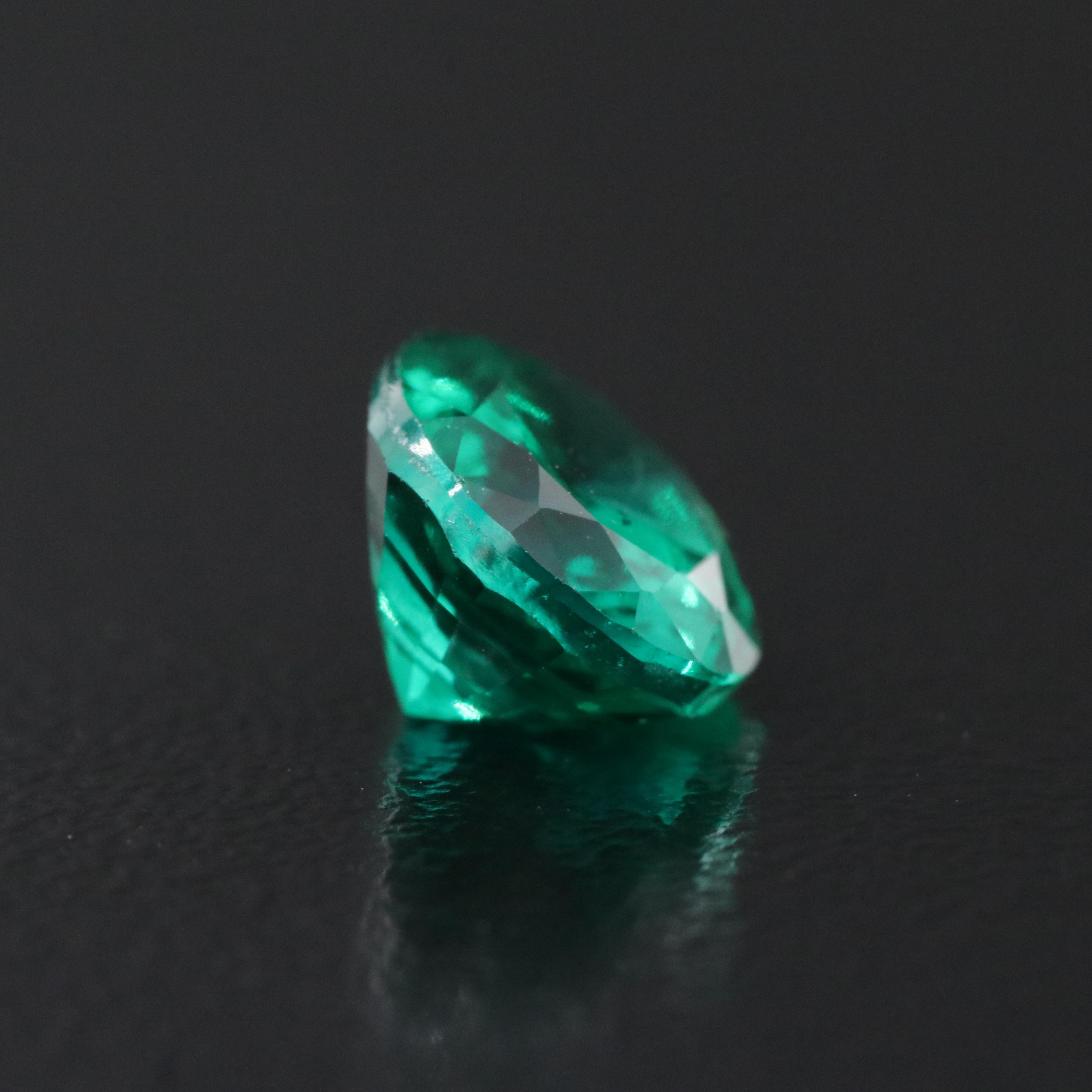 Loose 1.84 CT Lab Grown Emerald