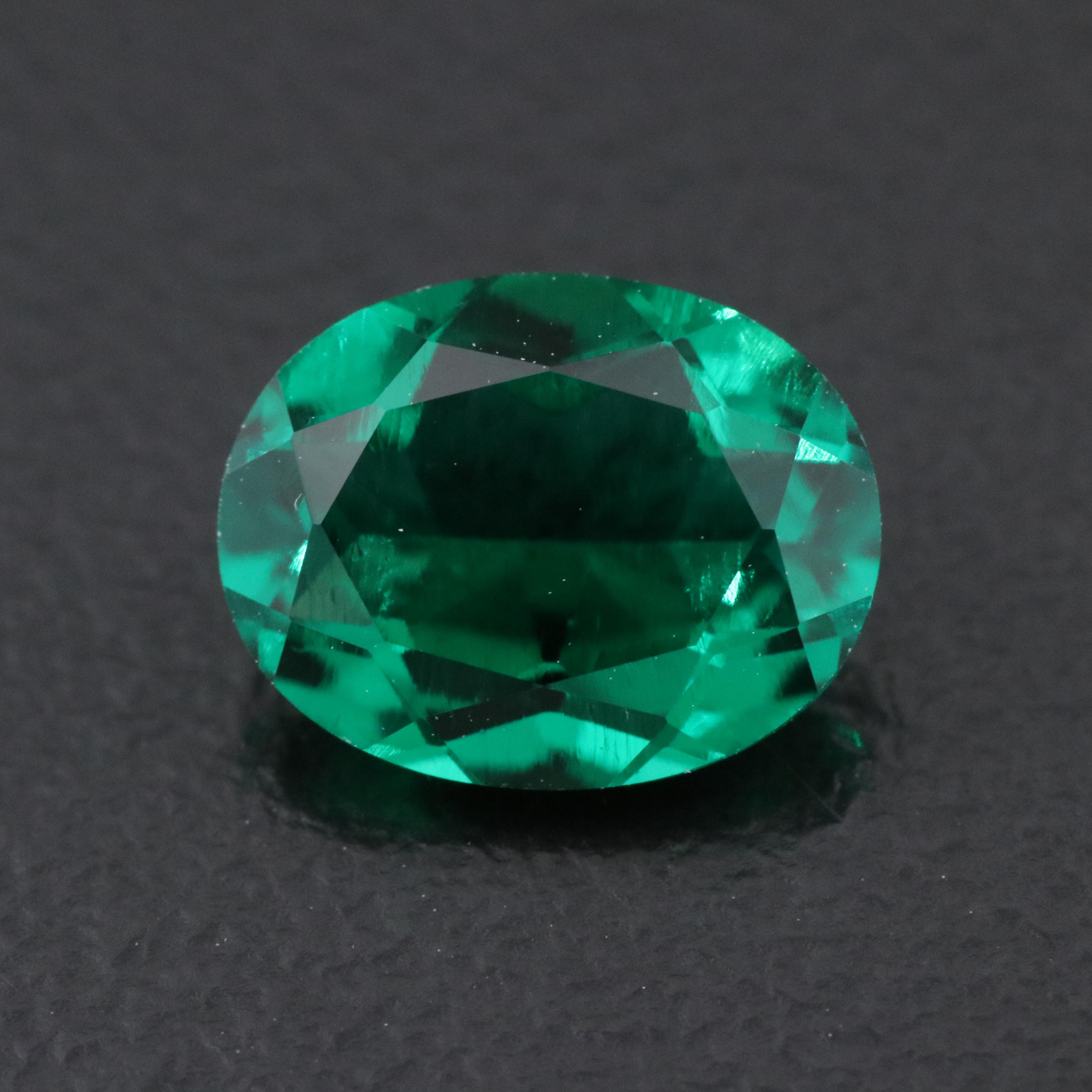 Loose 1.46 CT Lab Grown Emerald