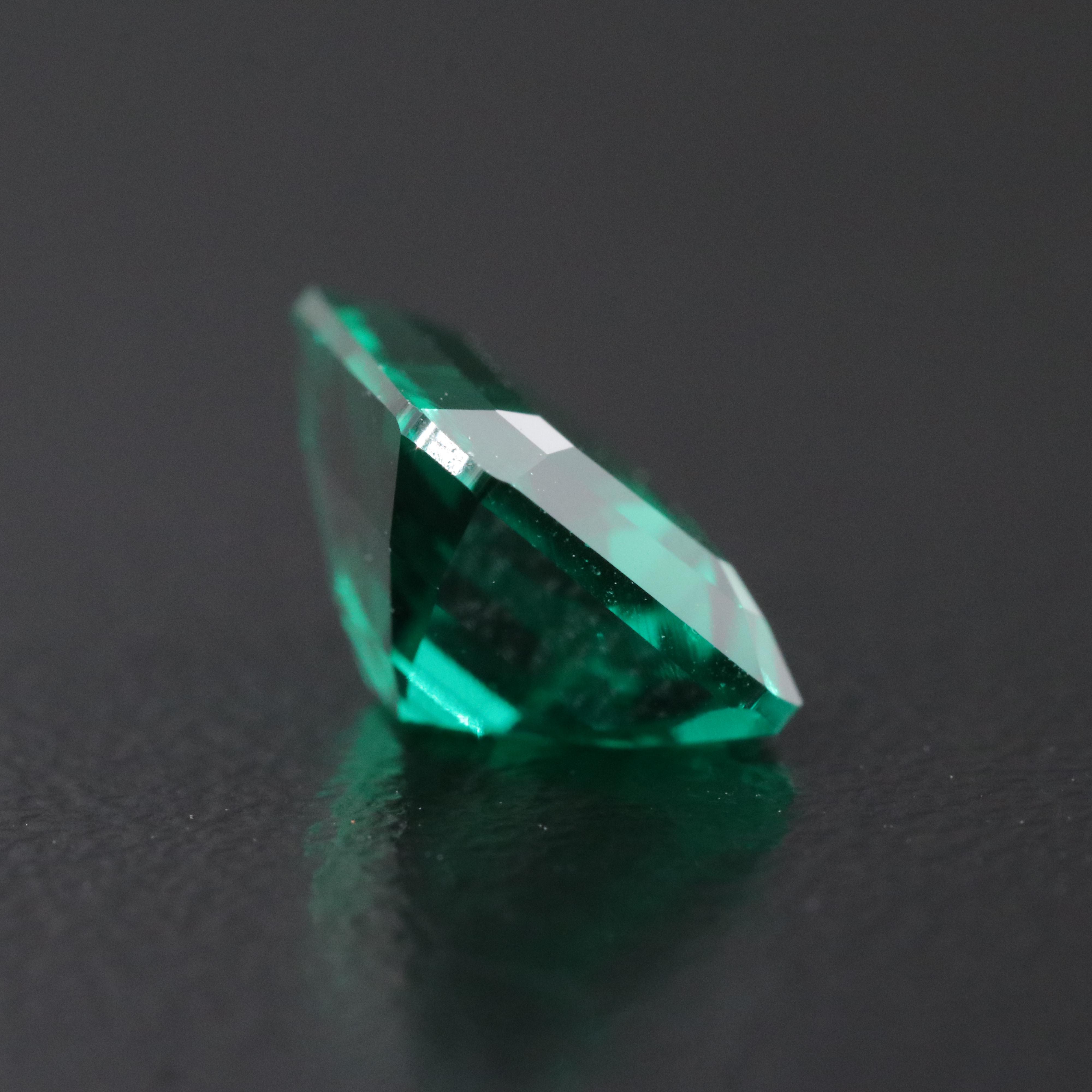 Loose 2.73 CT Lab Grown Emerald