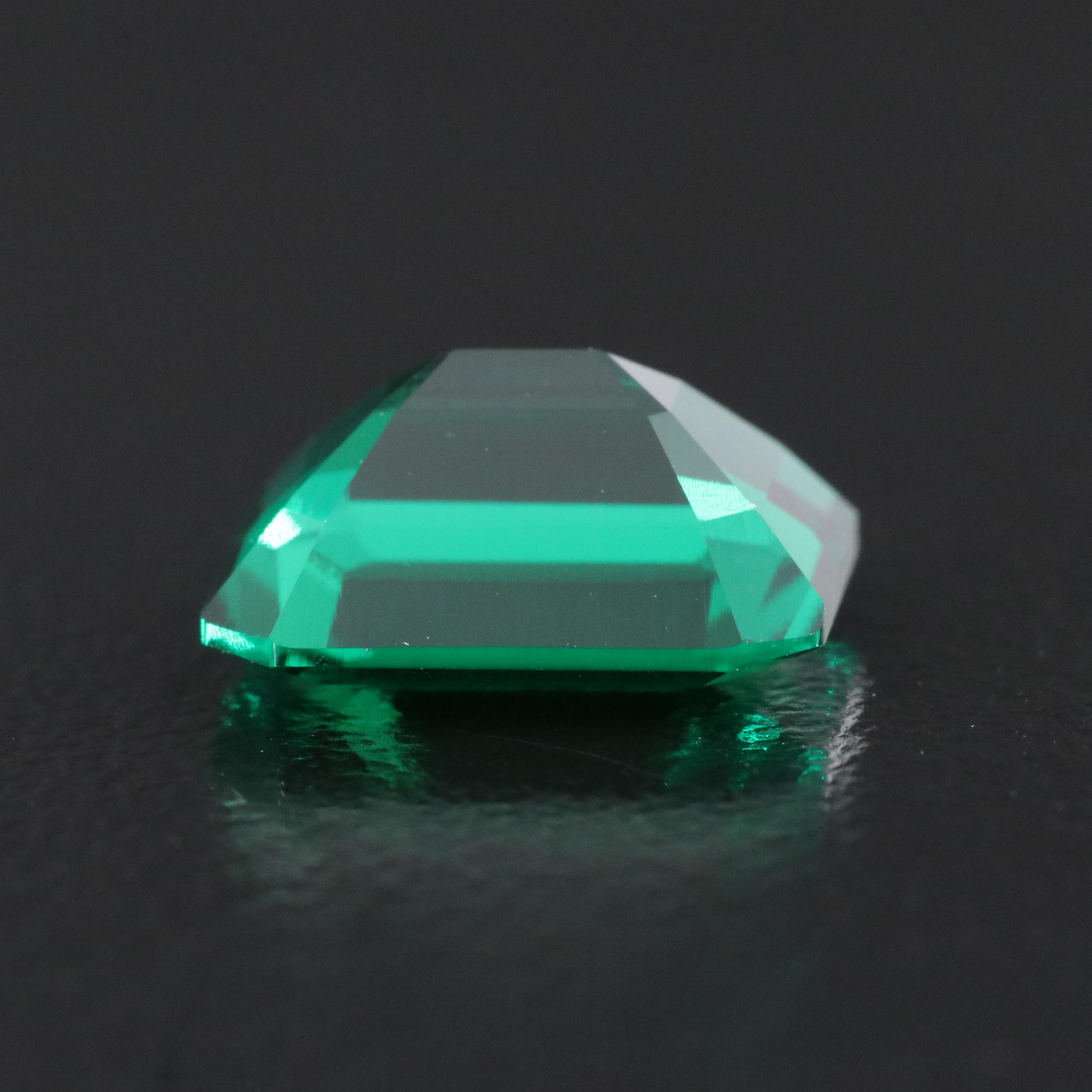 Loose 2.73 CT Lab Grown Emerald