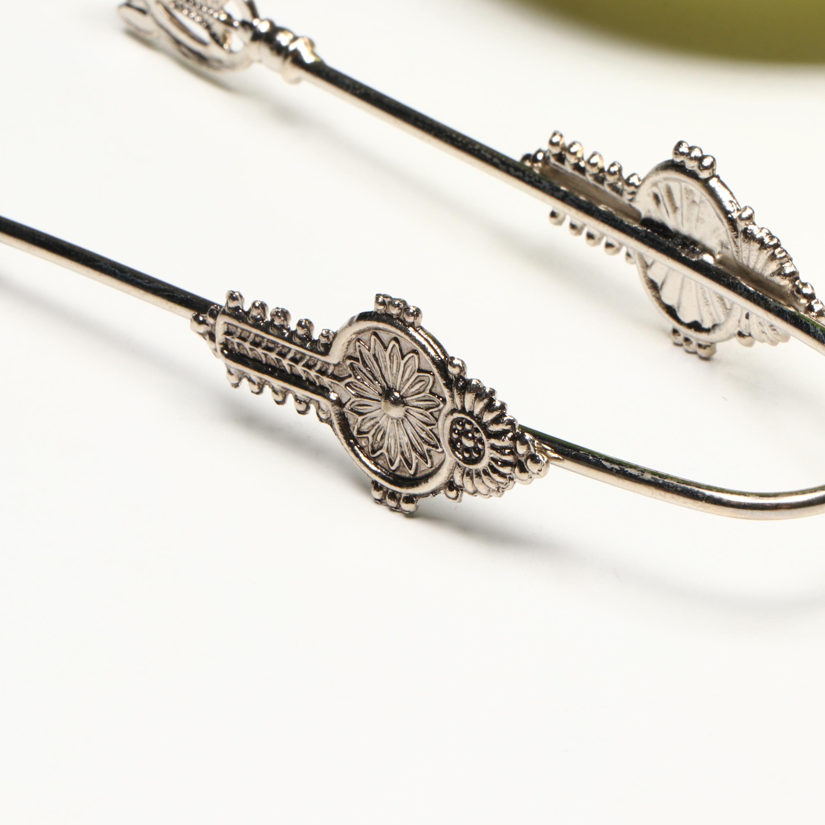 Victorian Aesthetic Movement Style Uranium Glass Pickle Castor with Tongs