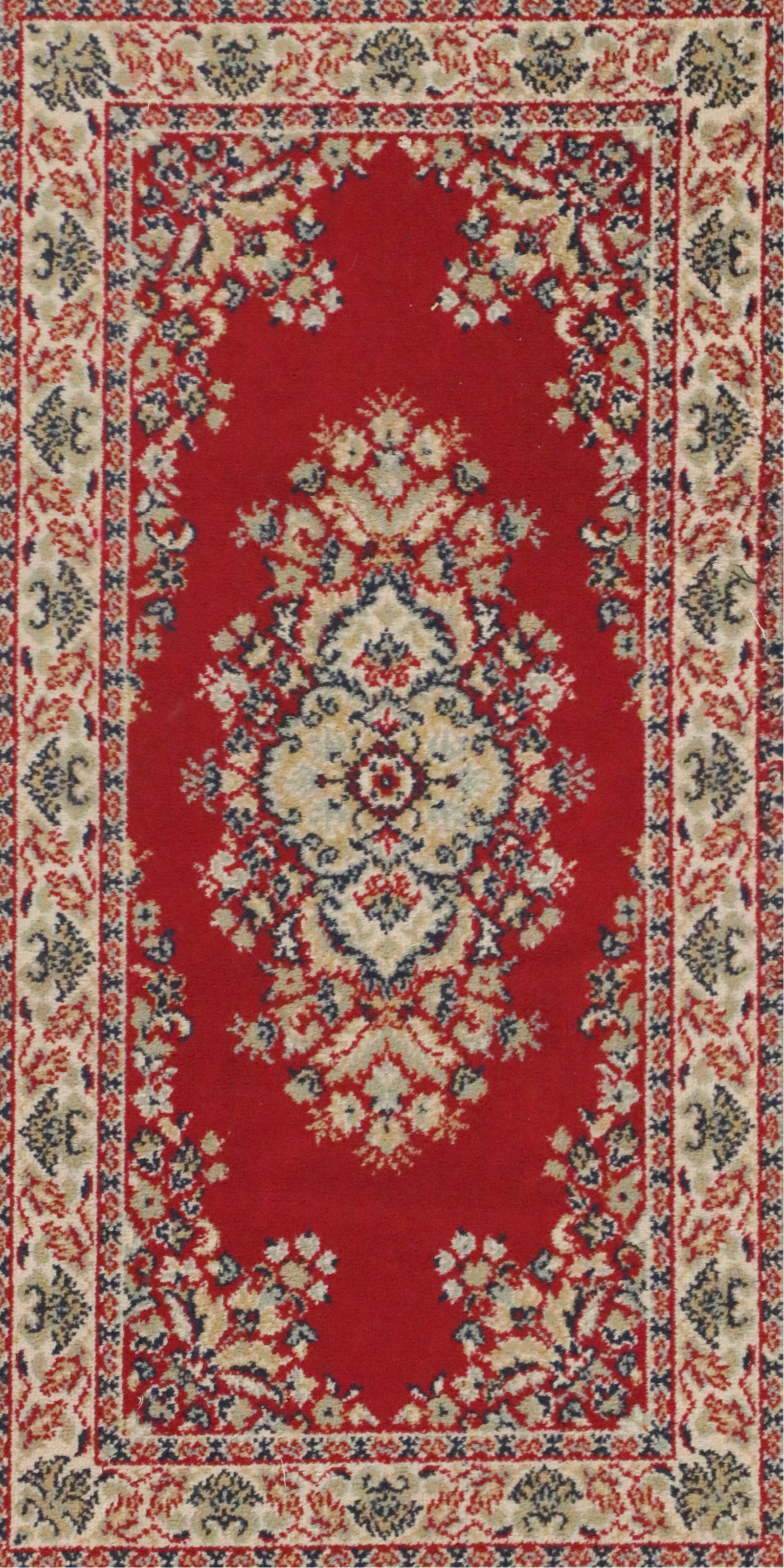 2' x 4'4 Machine Made Persian Style Accent Rug