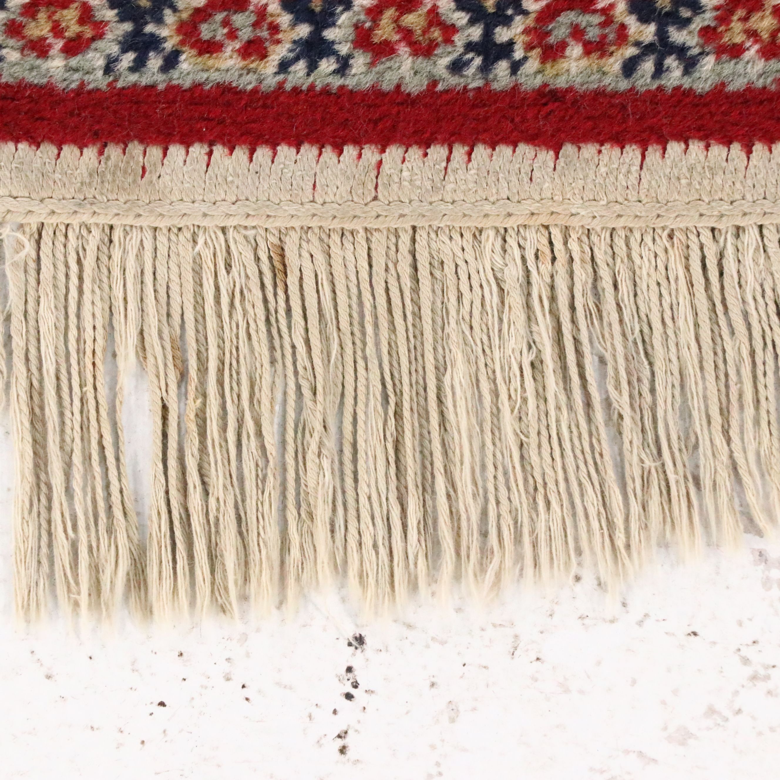 2' x 4'4 Machine Made Persian Style Accent Rug