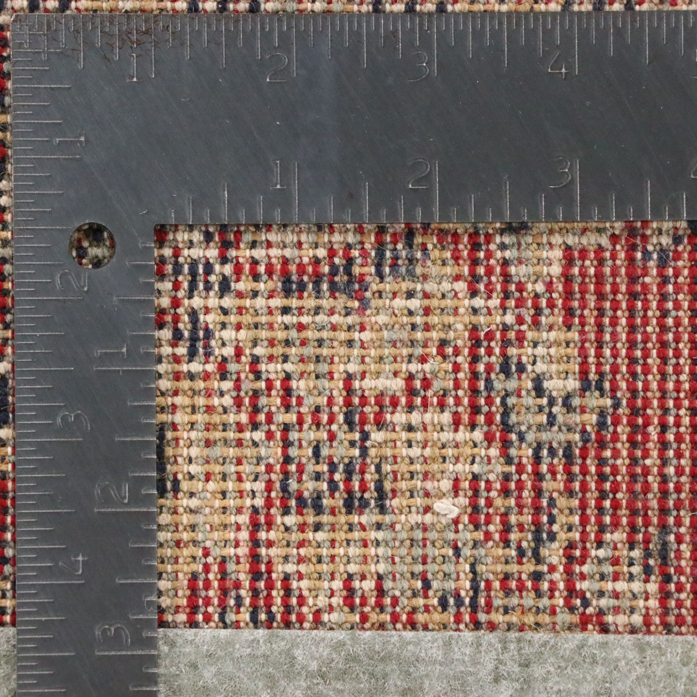 2' x 4'4 Machine Made Persian Style Accent Rug