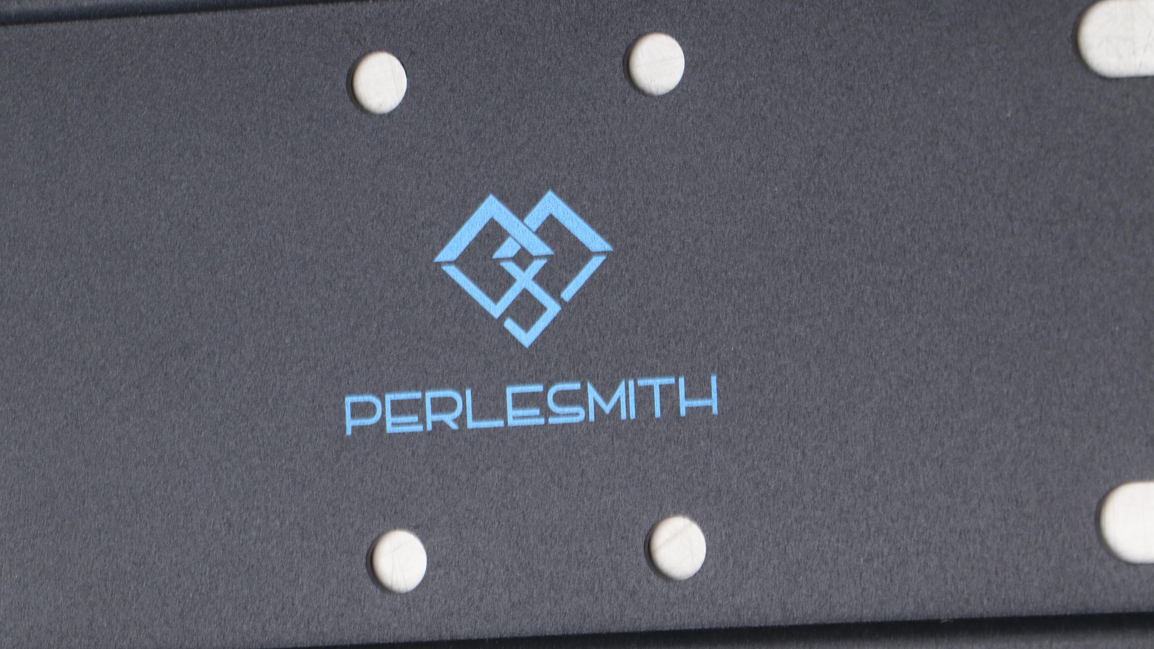 Perlesmith Metal Tabletop TV Stand