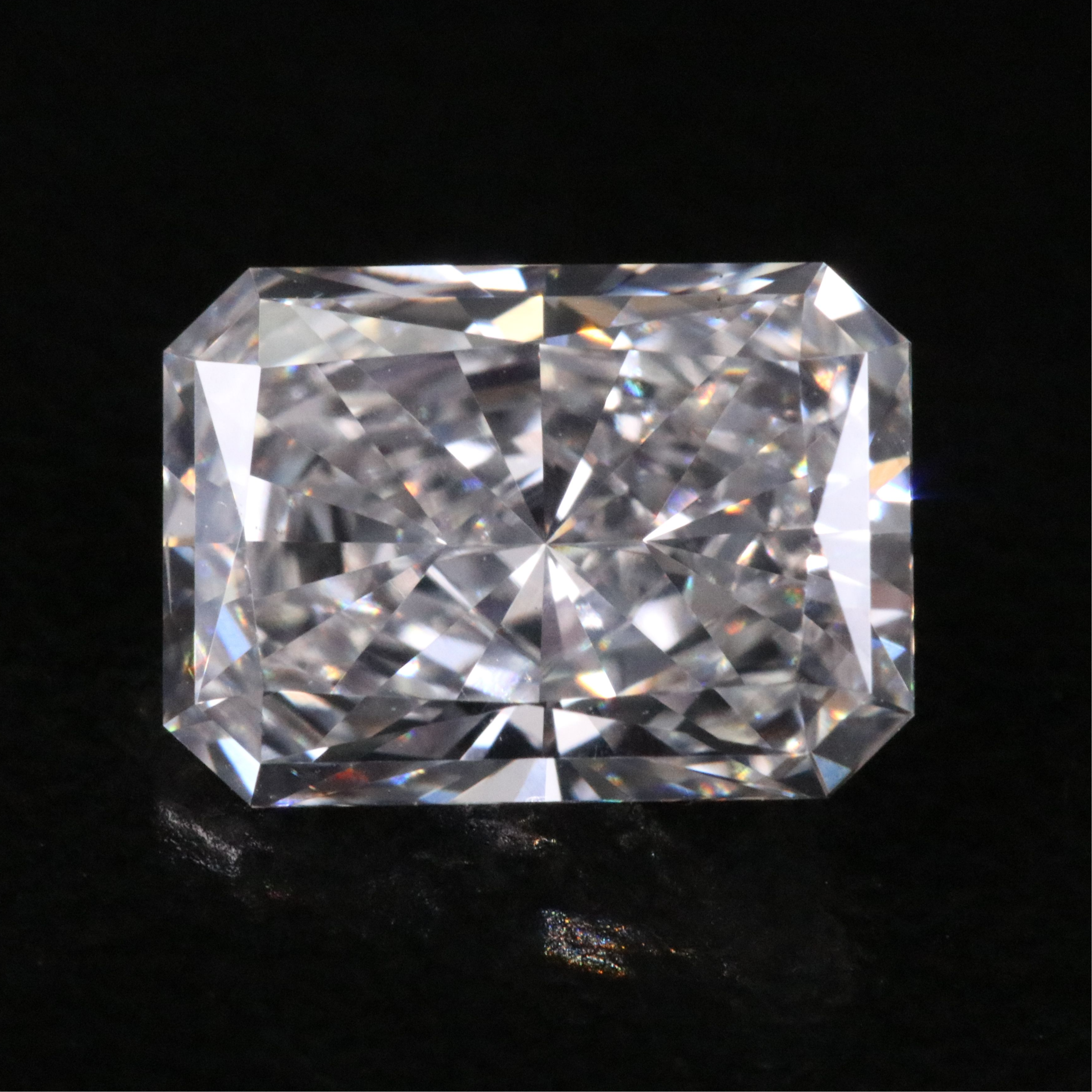 Loose 1.89 CT Lab Grown Diamond with IGI Report