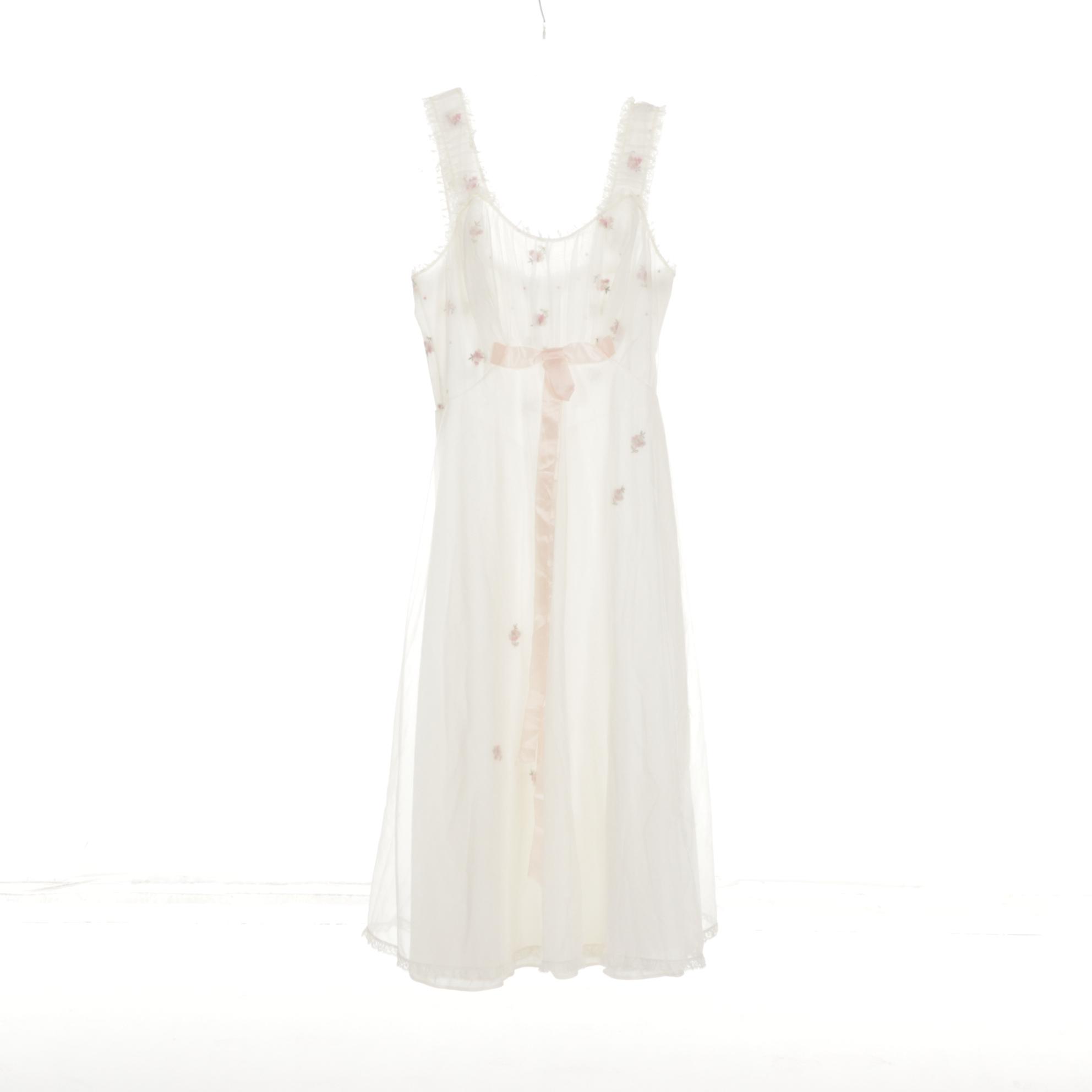 Lace Trimmed Nightgown and Robe Set with Puff Sleeves and Embroidered Flowers