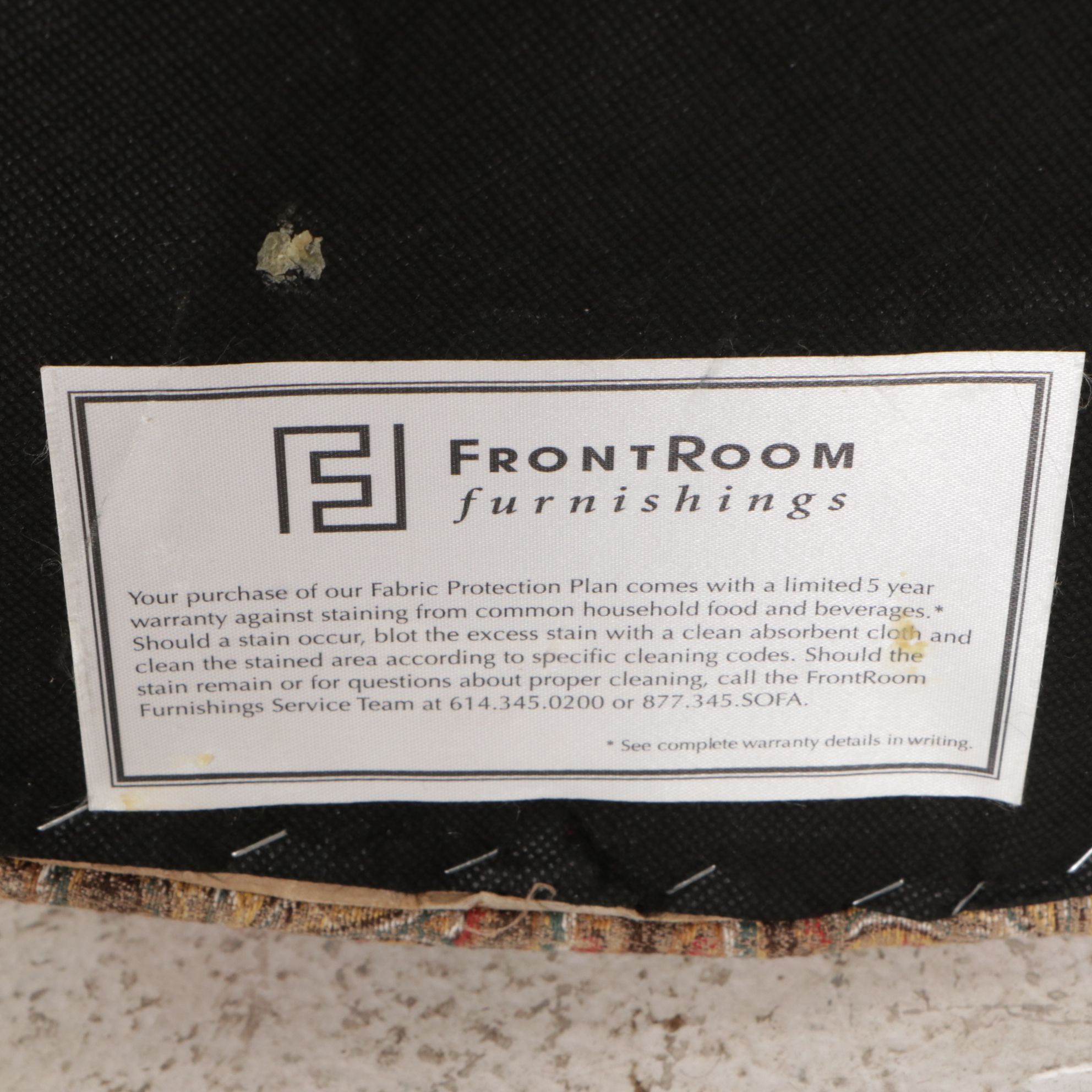 FrontRoom Furnishings Round Upholstered Ottoman