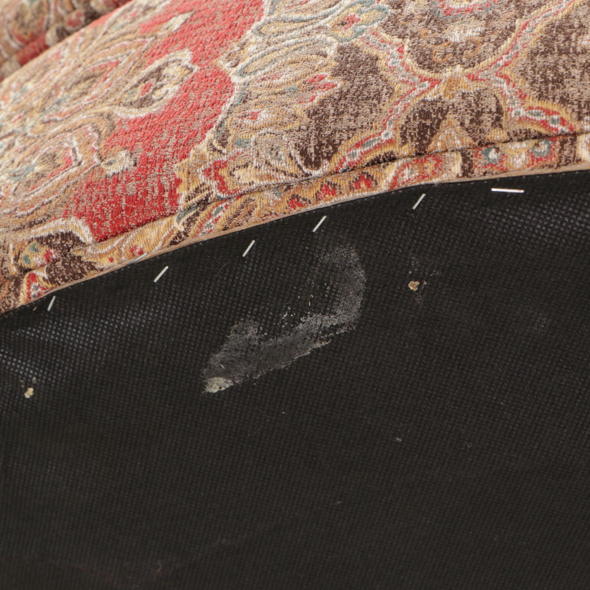 FrontRoom Furnishings Round Upholstered Ottoman