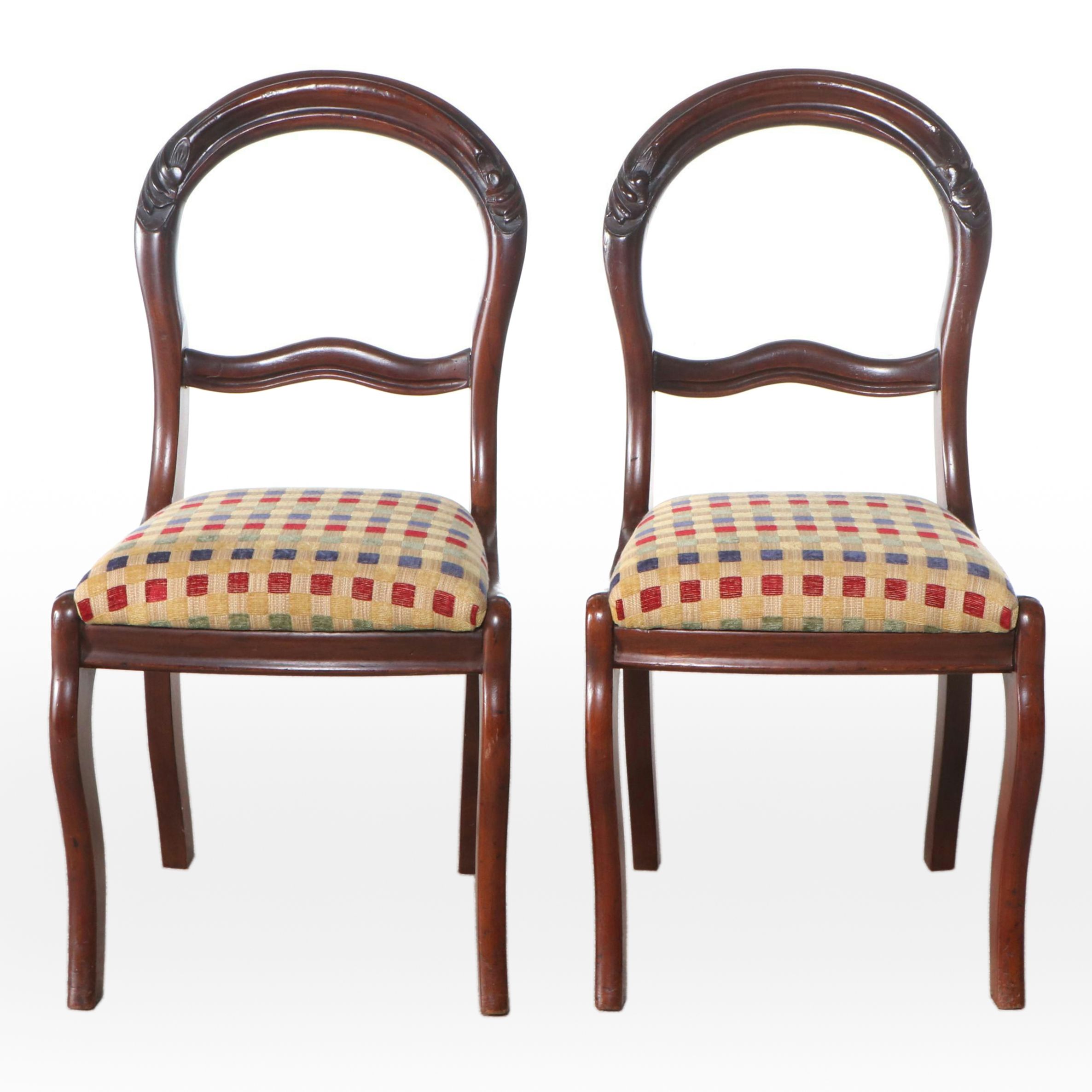 Pair of Victorian Carved Mahogany Balloon-Back Side Chairs, Early 20th Century