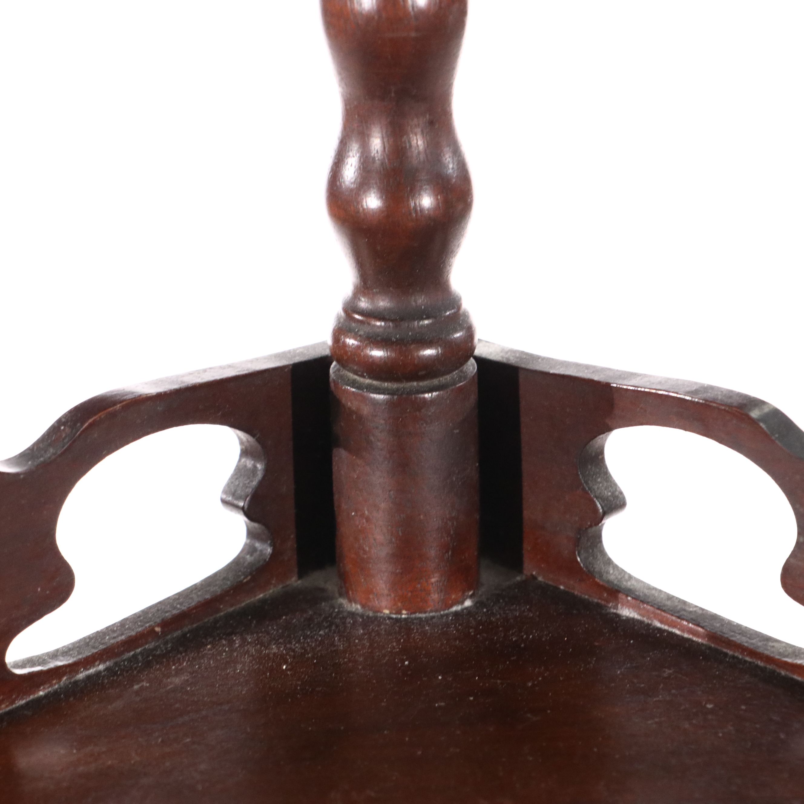Victorian Style Walnut Corner Étagère, Mid-20th Century