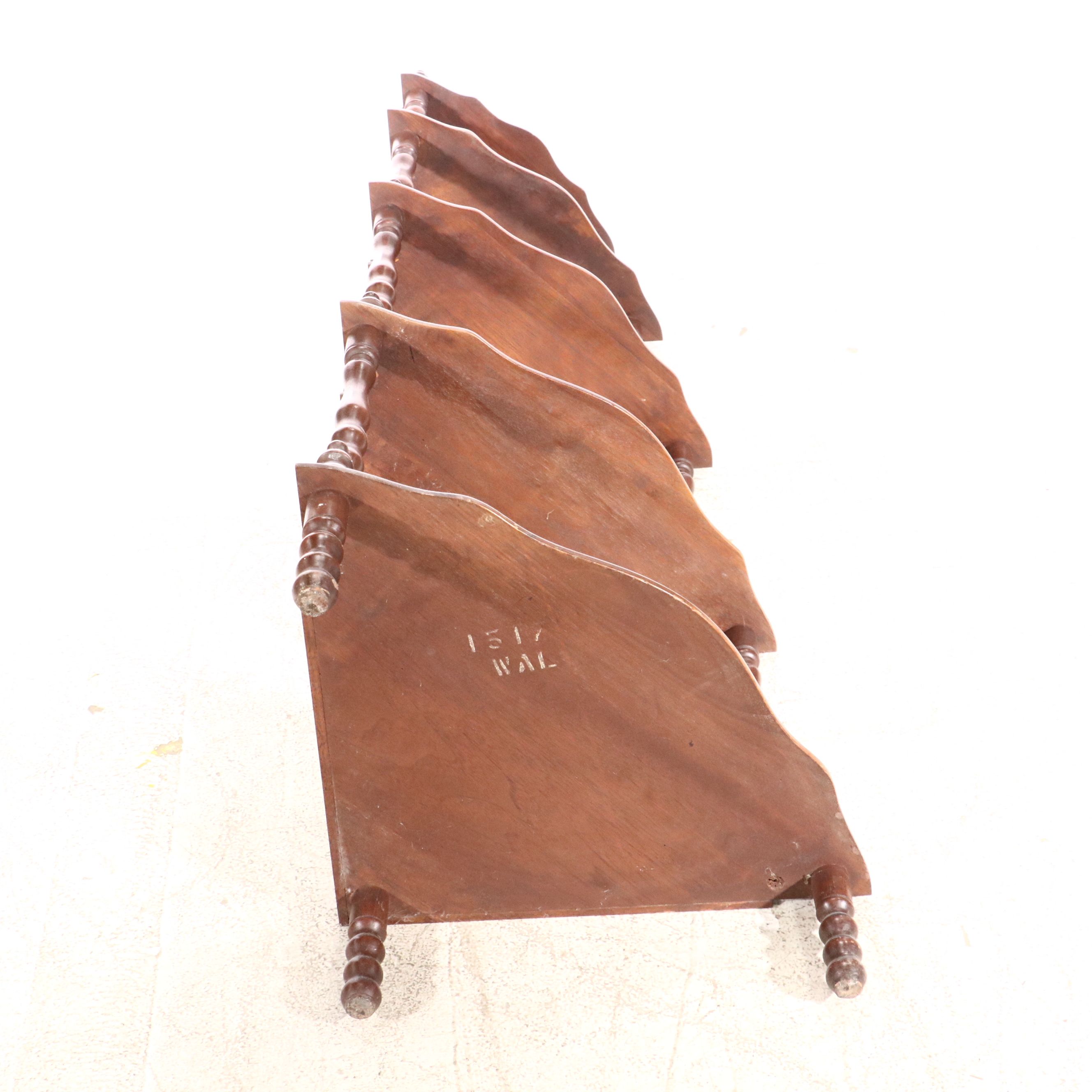 Victorian Style Walnut Corner Étagère, Mid-20th Century