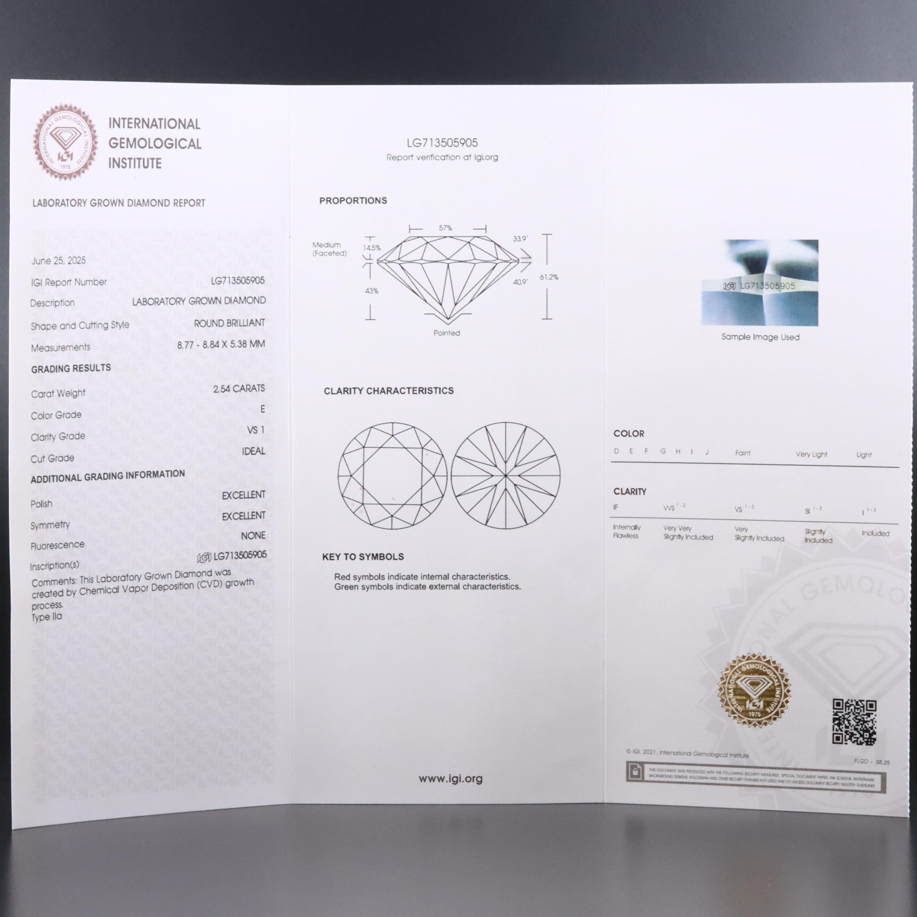 18K 2.54 CT Lab Grown Diamond Necklace with an IGI Report