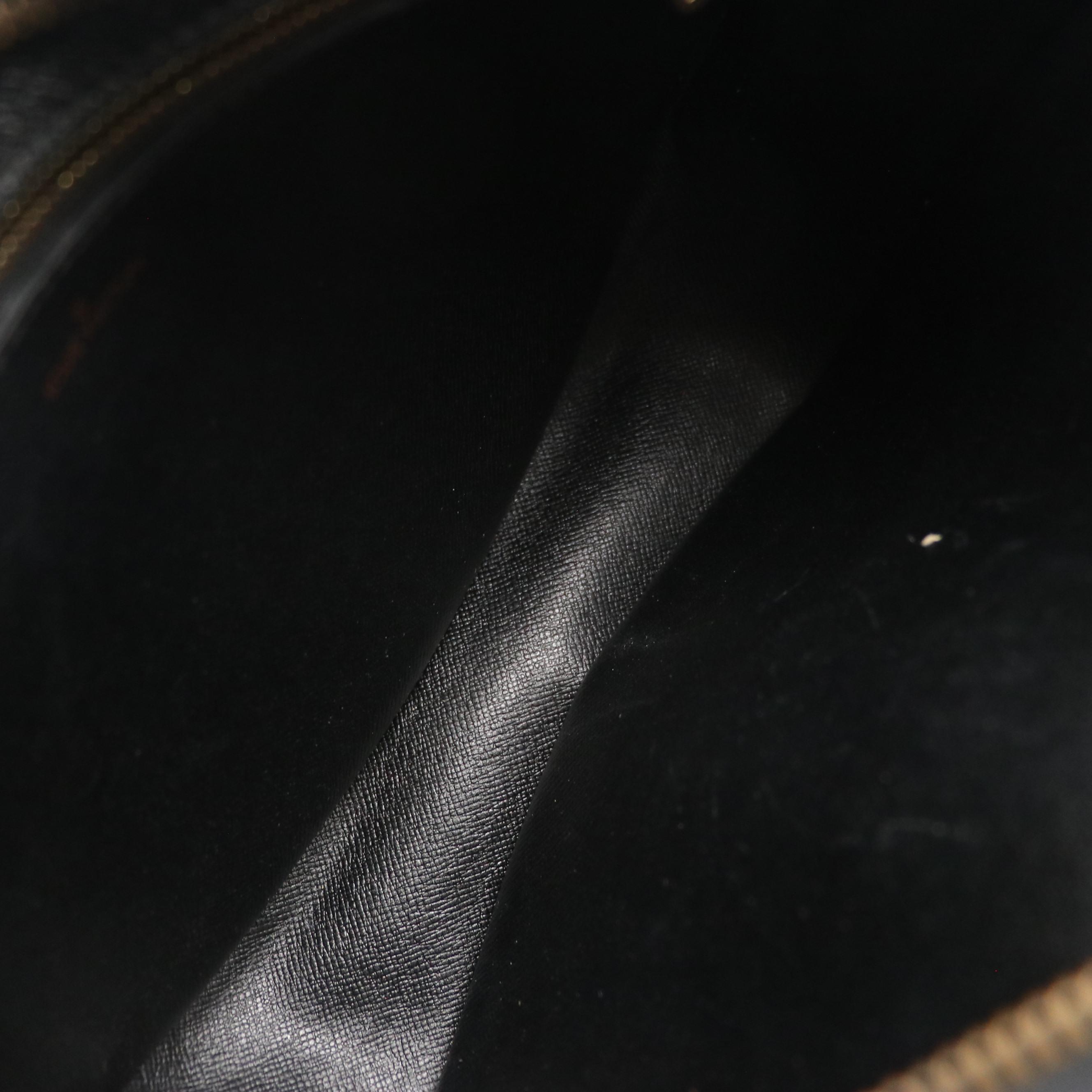 Louis Vuitton Jeune Fille Crossbody Bag in Black Epi Leather