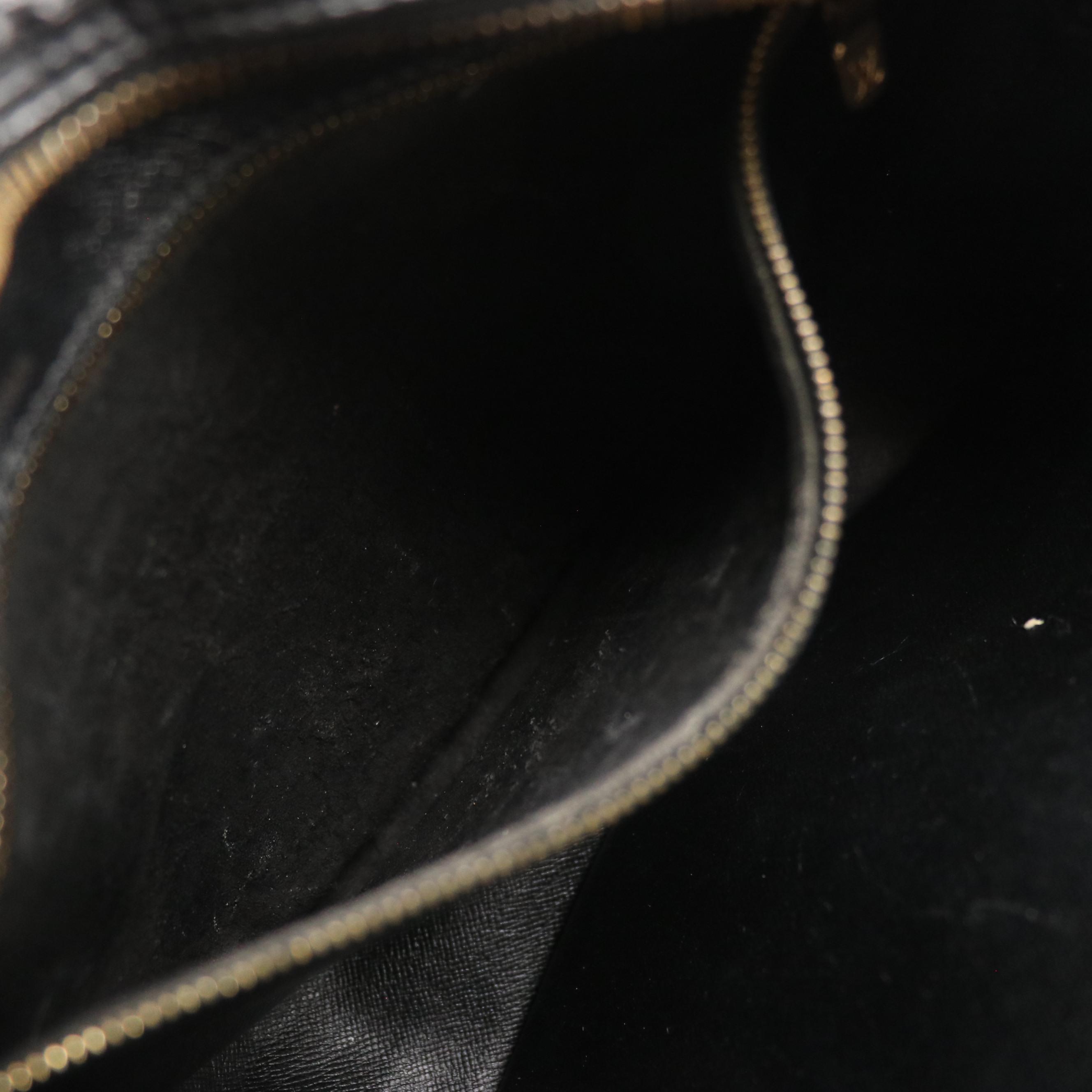 Louis Vuitton Jeune Fille Crossbody Bag in Black Epi Leather