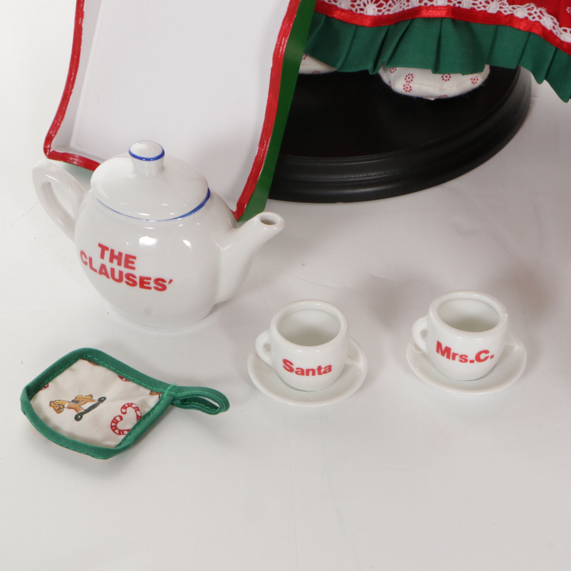 Santa Claus and His Workbench with Mrs. Claus and Holiday Dolls by Danbury Mint