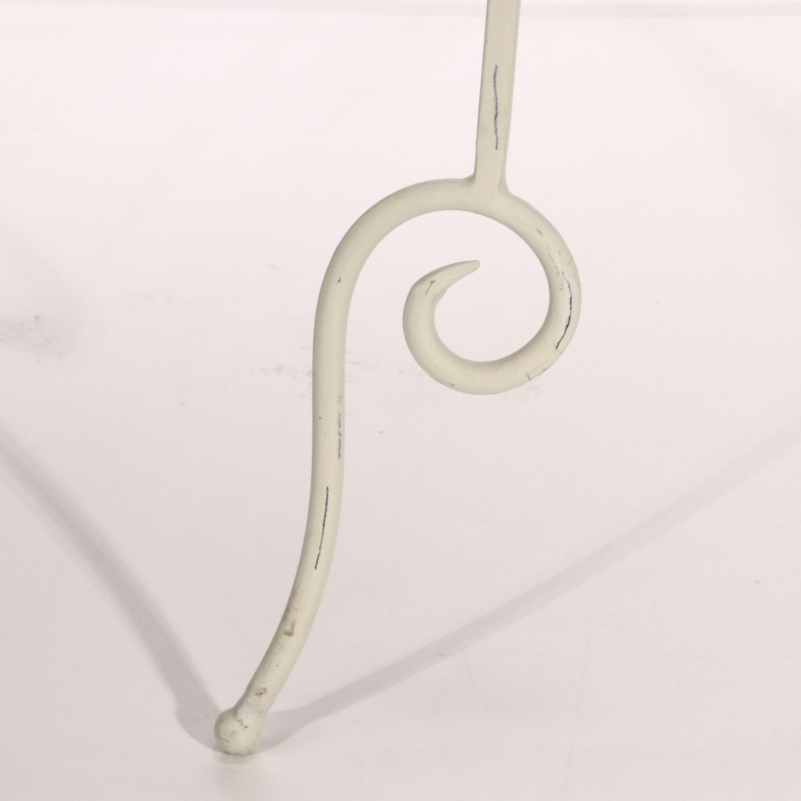 Victorian Style Painted Metal Easel