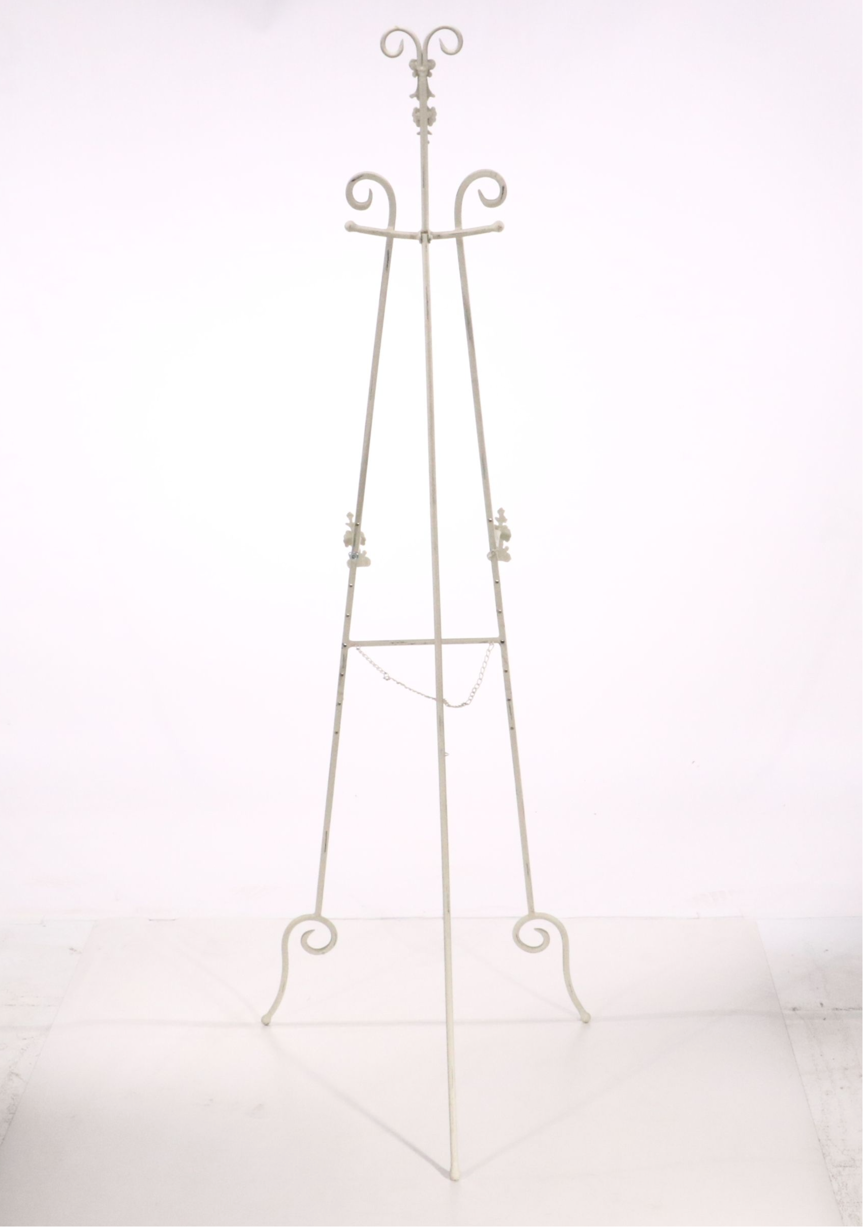 Victorian Style Painted Metal Easel