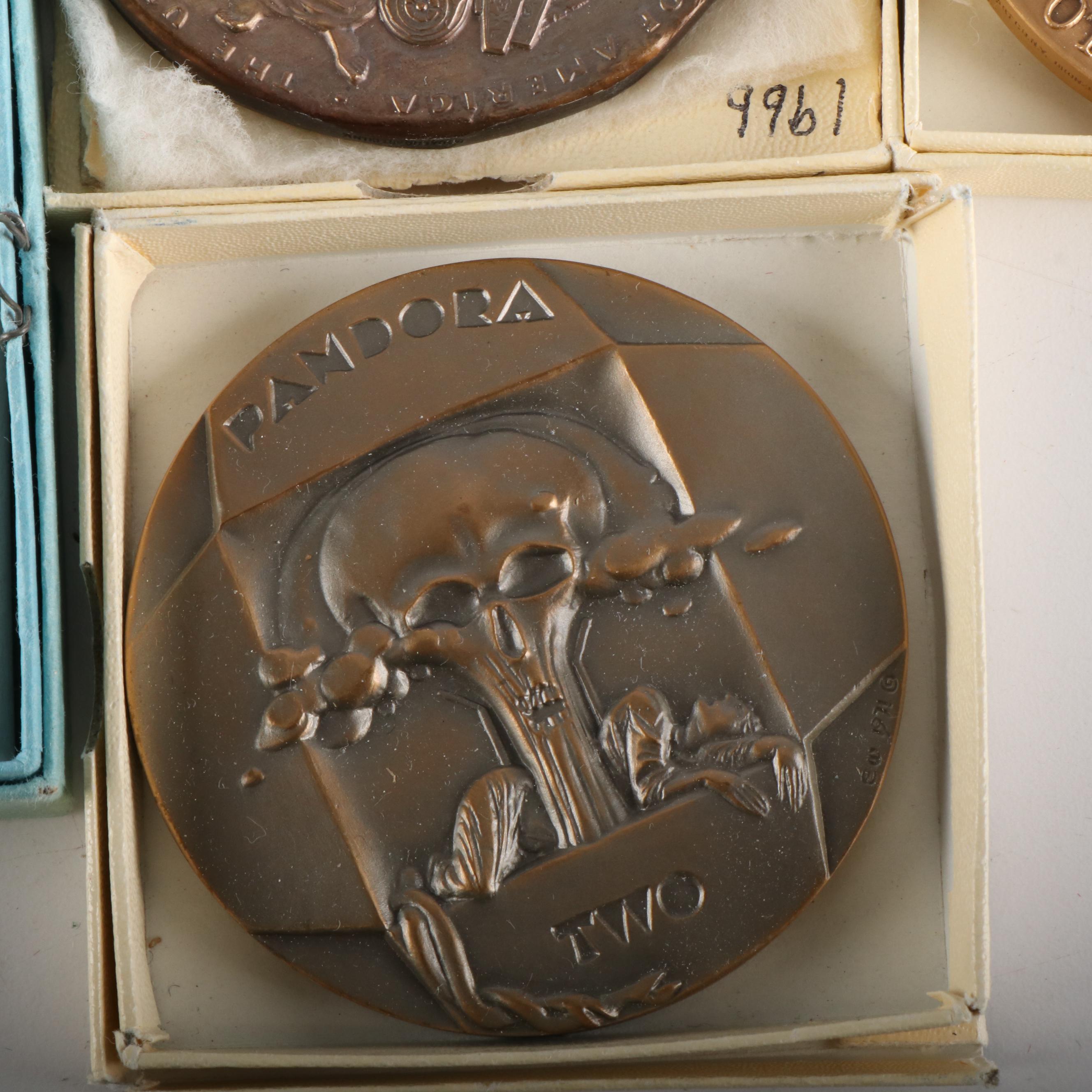 Thirty-Two Commemorative Bronze Medals, Society of Medalists, 1960s-1980s