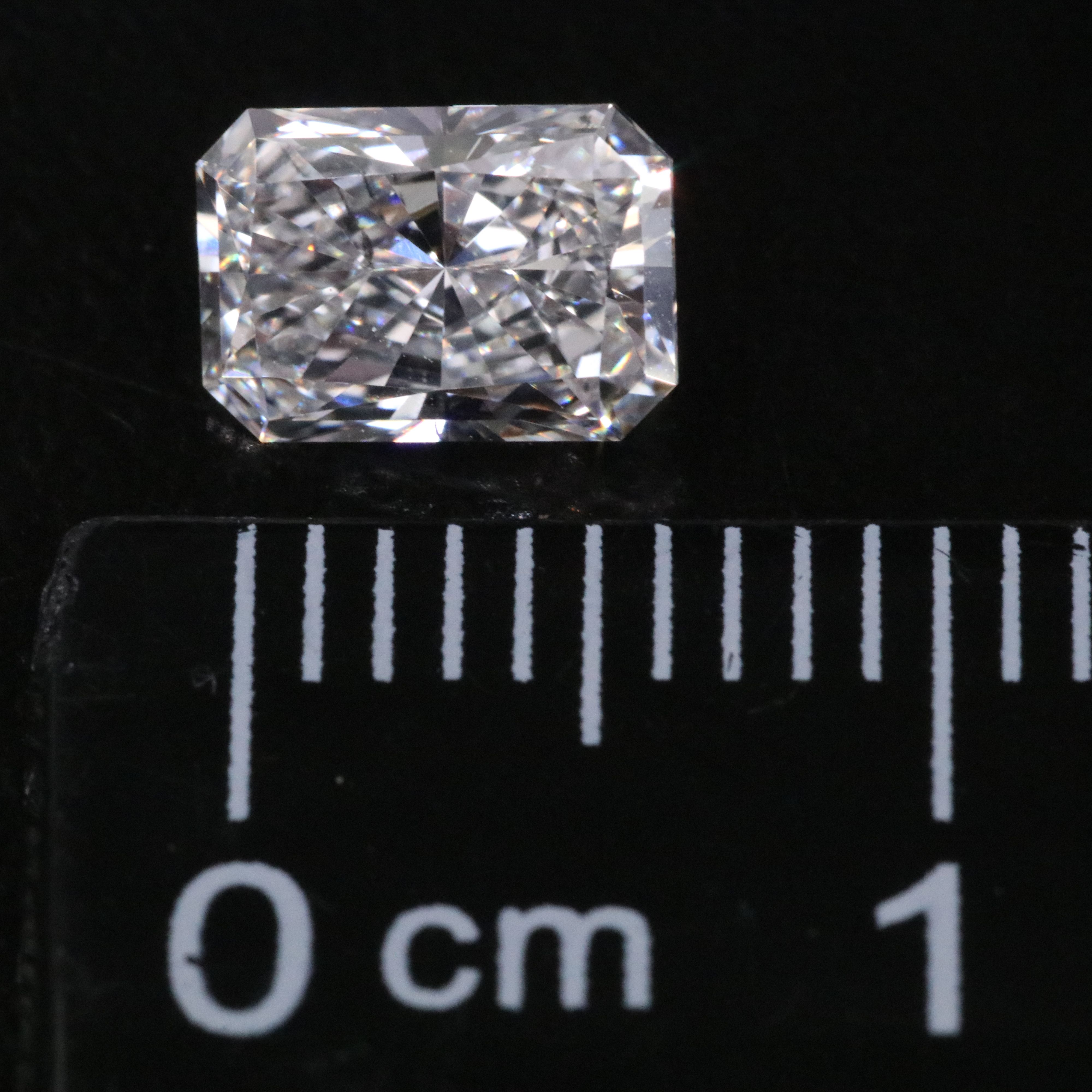 Loose 0.97 CT Lab Grown Diamond with IGI Report