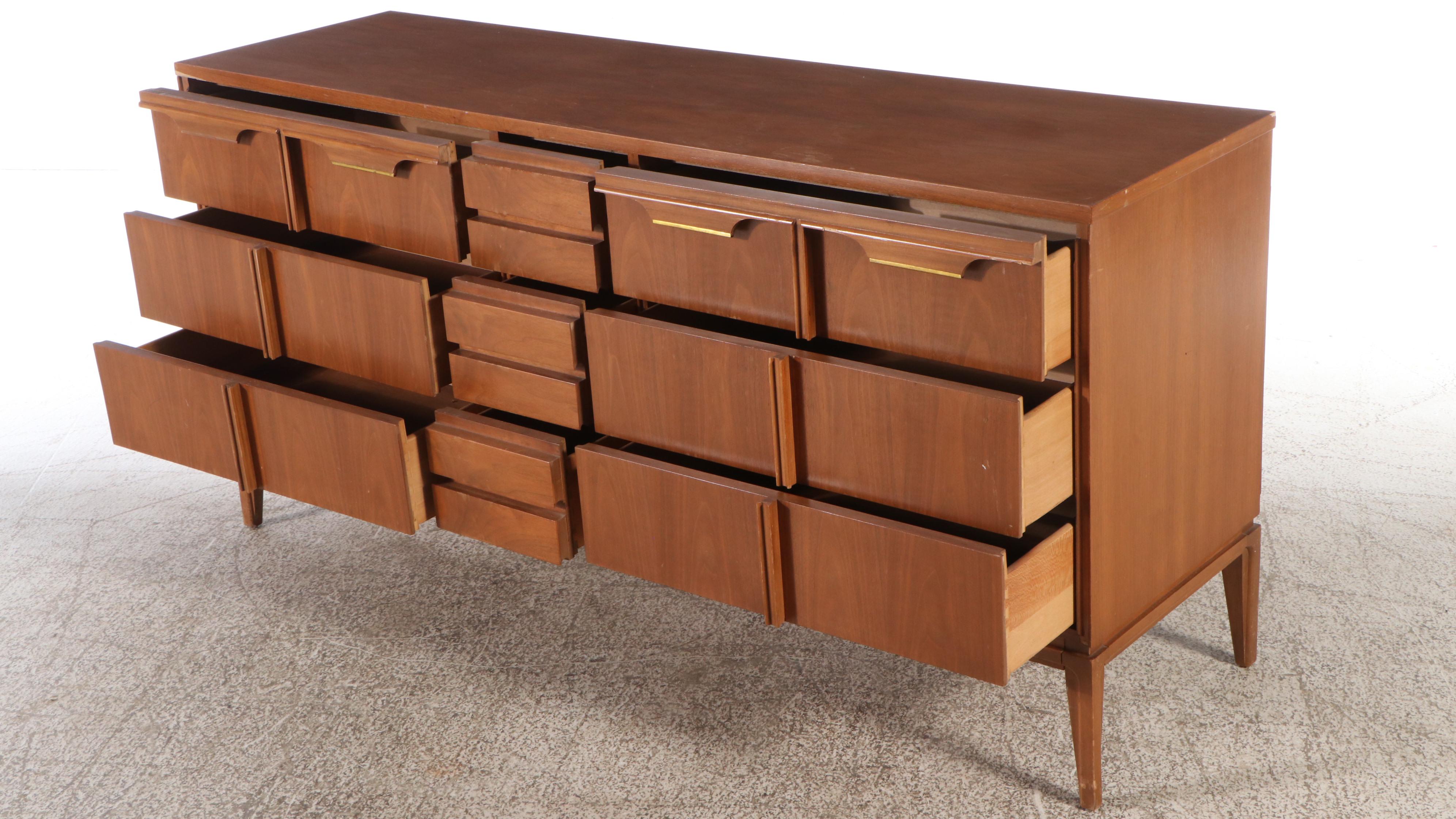 Basic-Witz Mid Century Modern Chest of Drawers