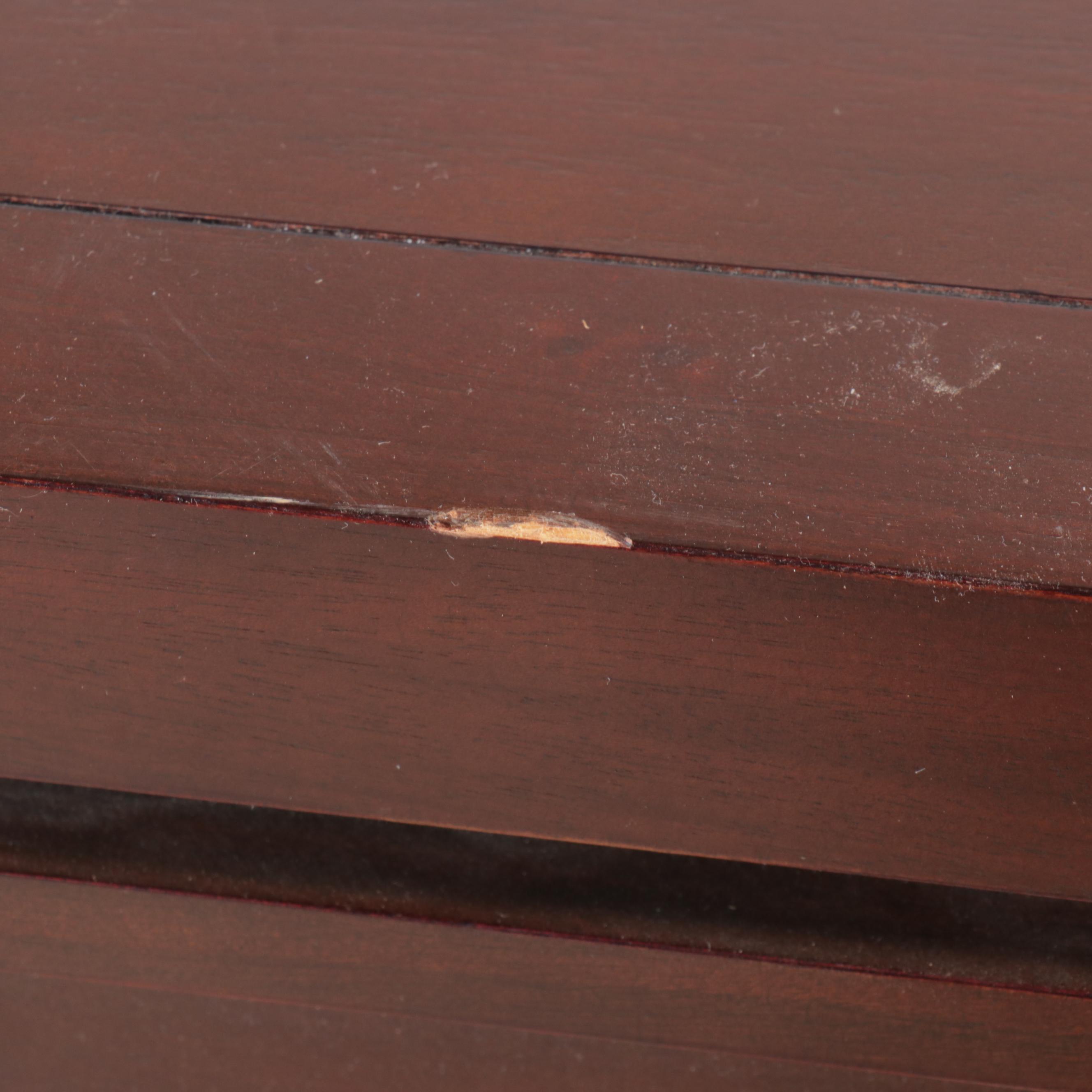 Casana Traditional Style Chest of Drawers