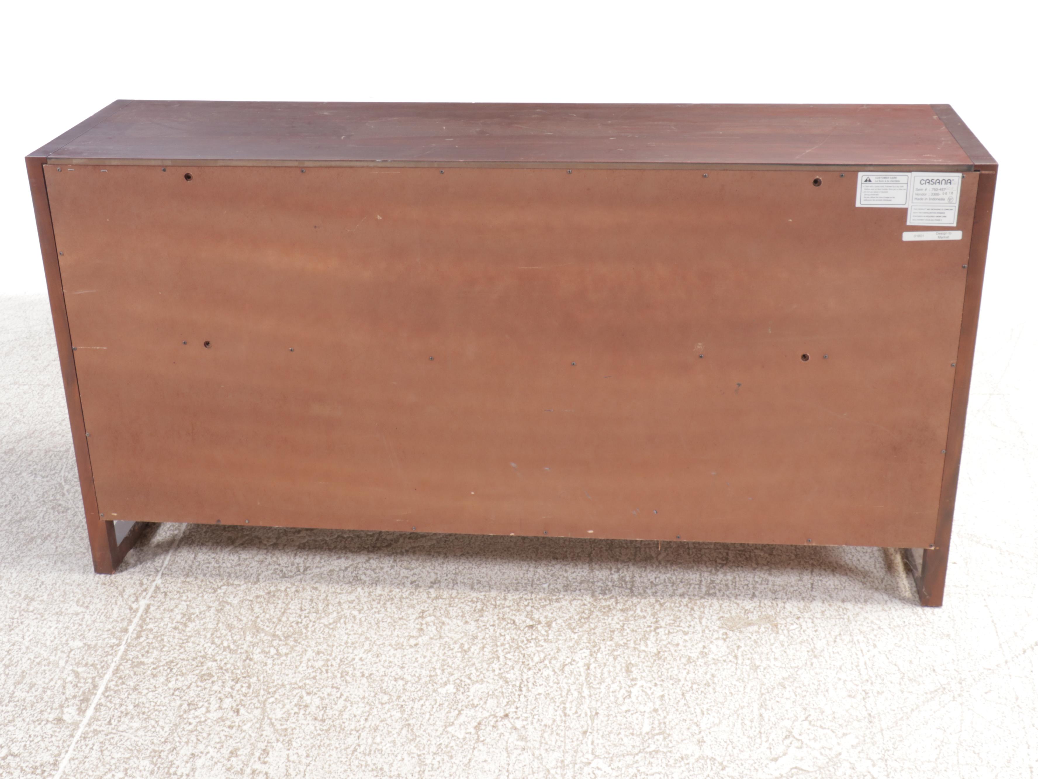 Casana Traditional Style Chest of Drawers