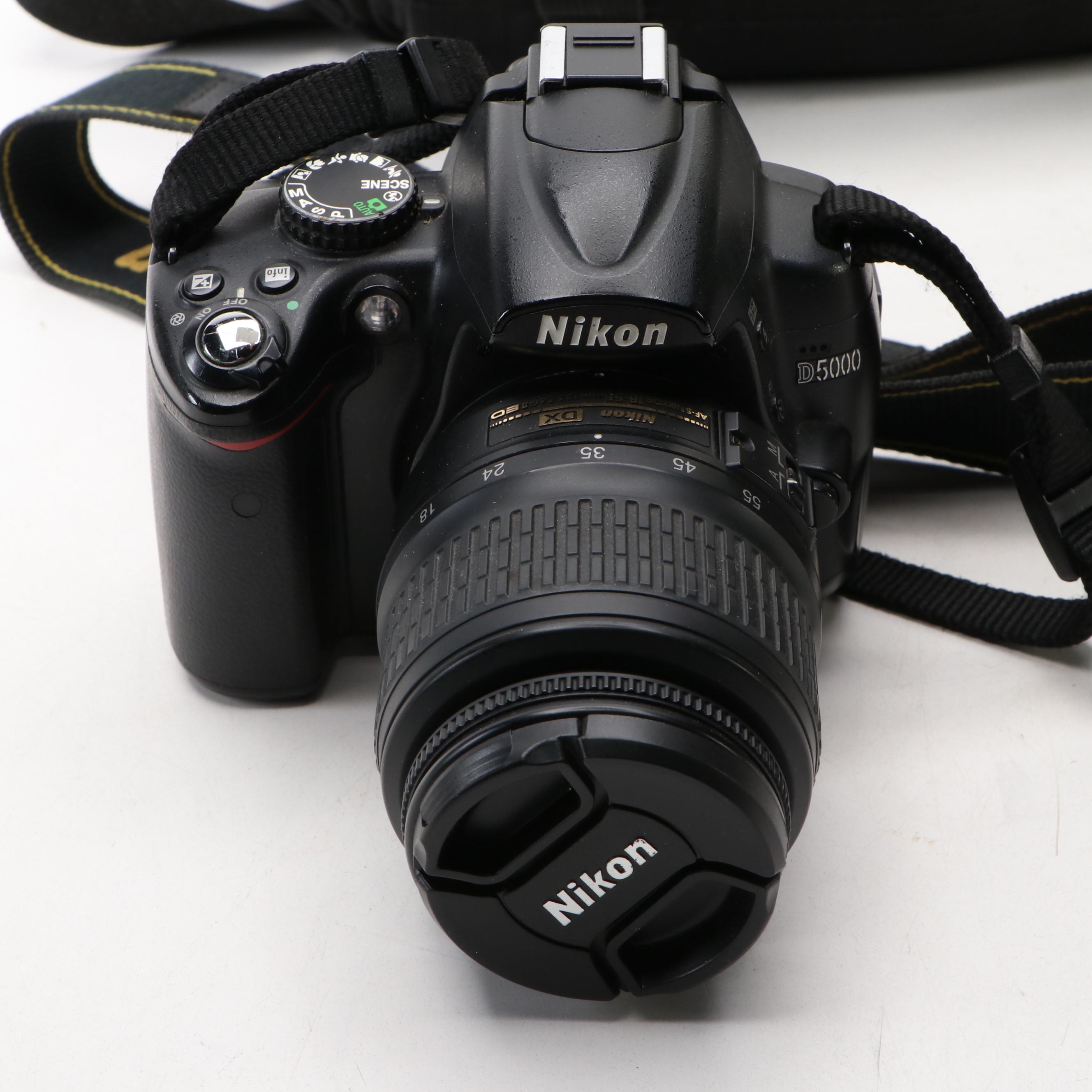 Nikon D5000 DSLR Camera with Lens and Camera Bag