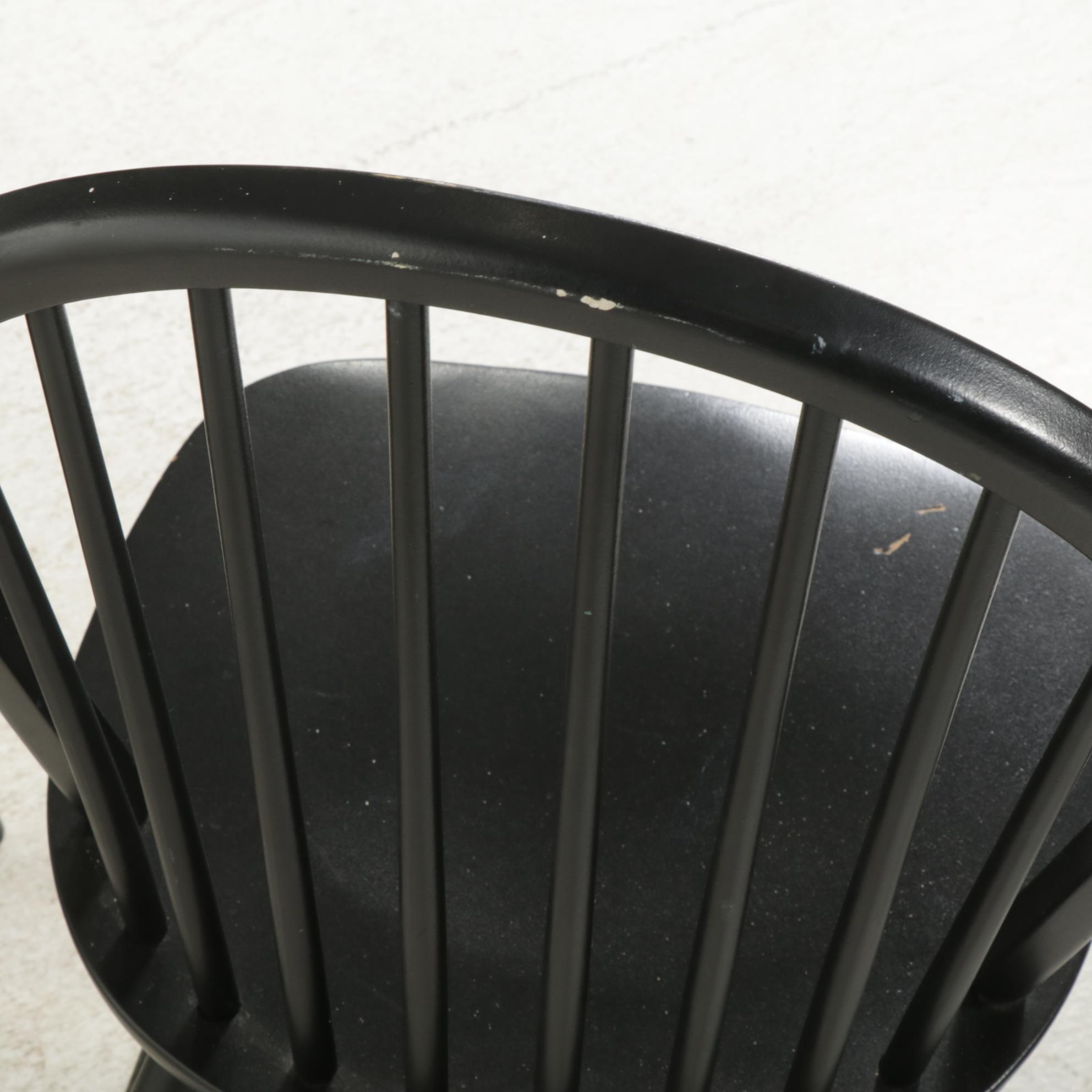 Six Black-Painted Bow-Back Windsor Dining Chairs, Late 20th to 21st Century