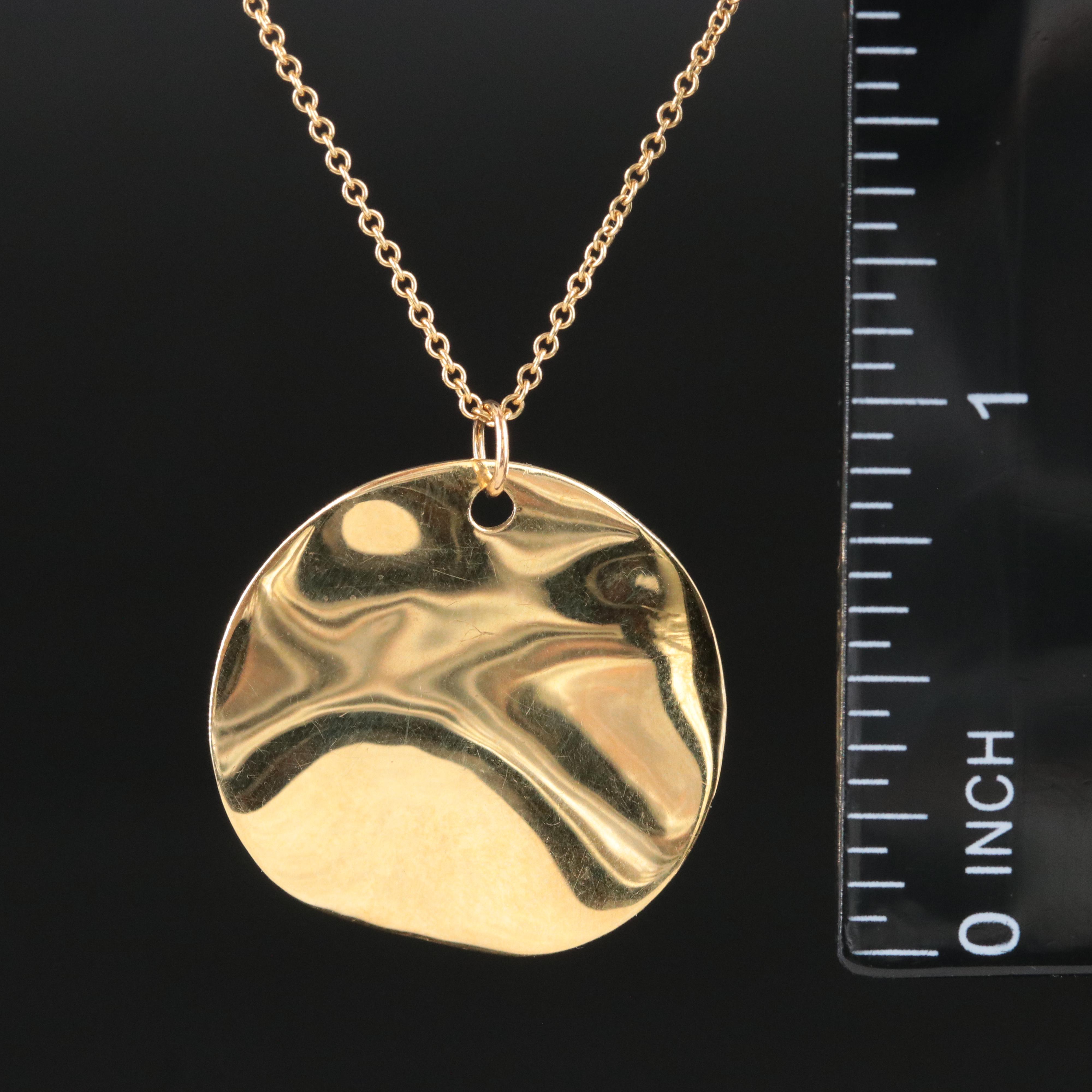 18K Wavy Disc Pendant Necklace