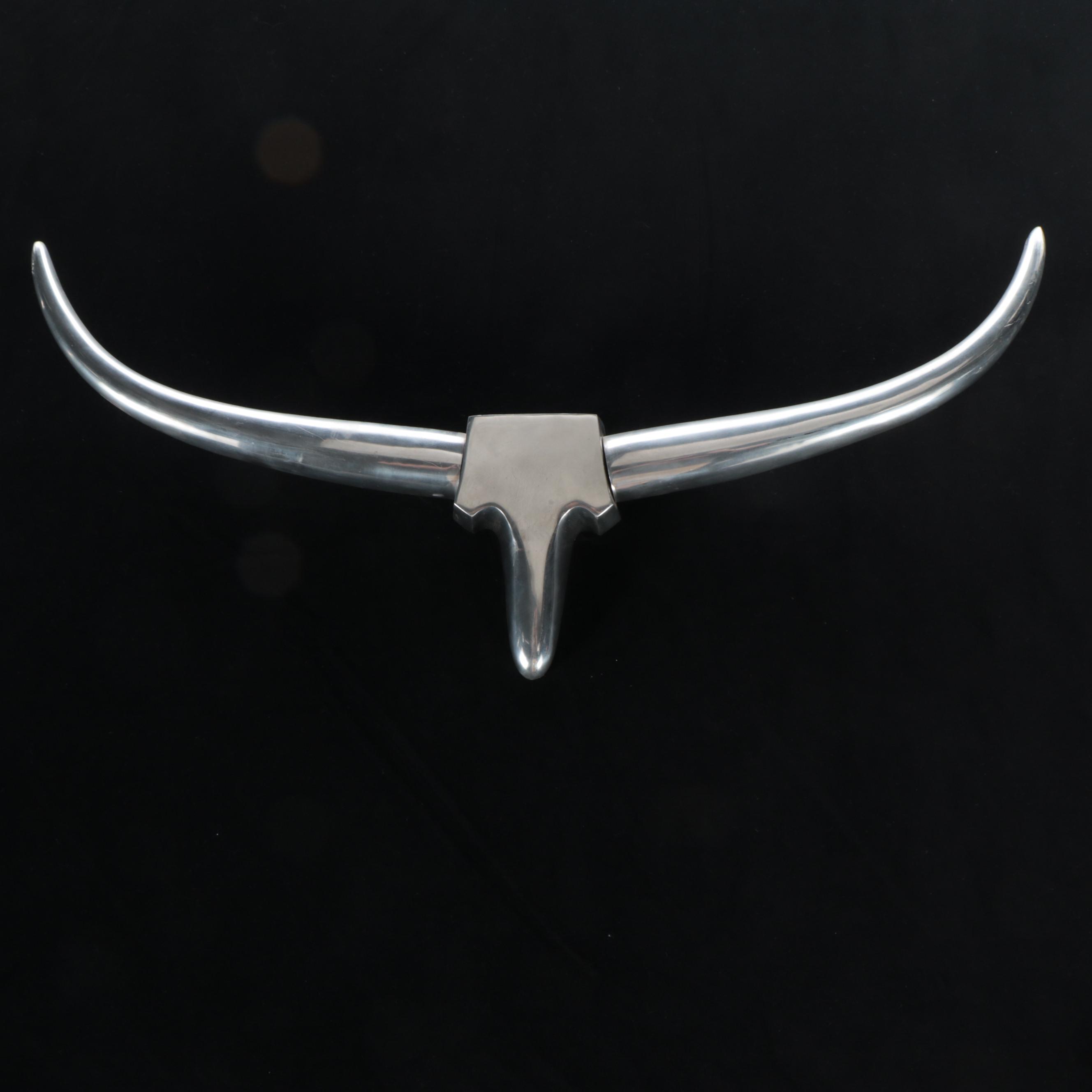 Minimalist Modern Metal Longhorn Head Wall Hanging