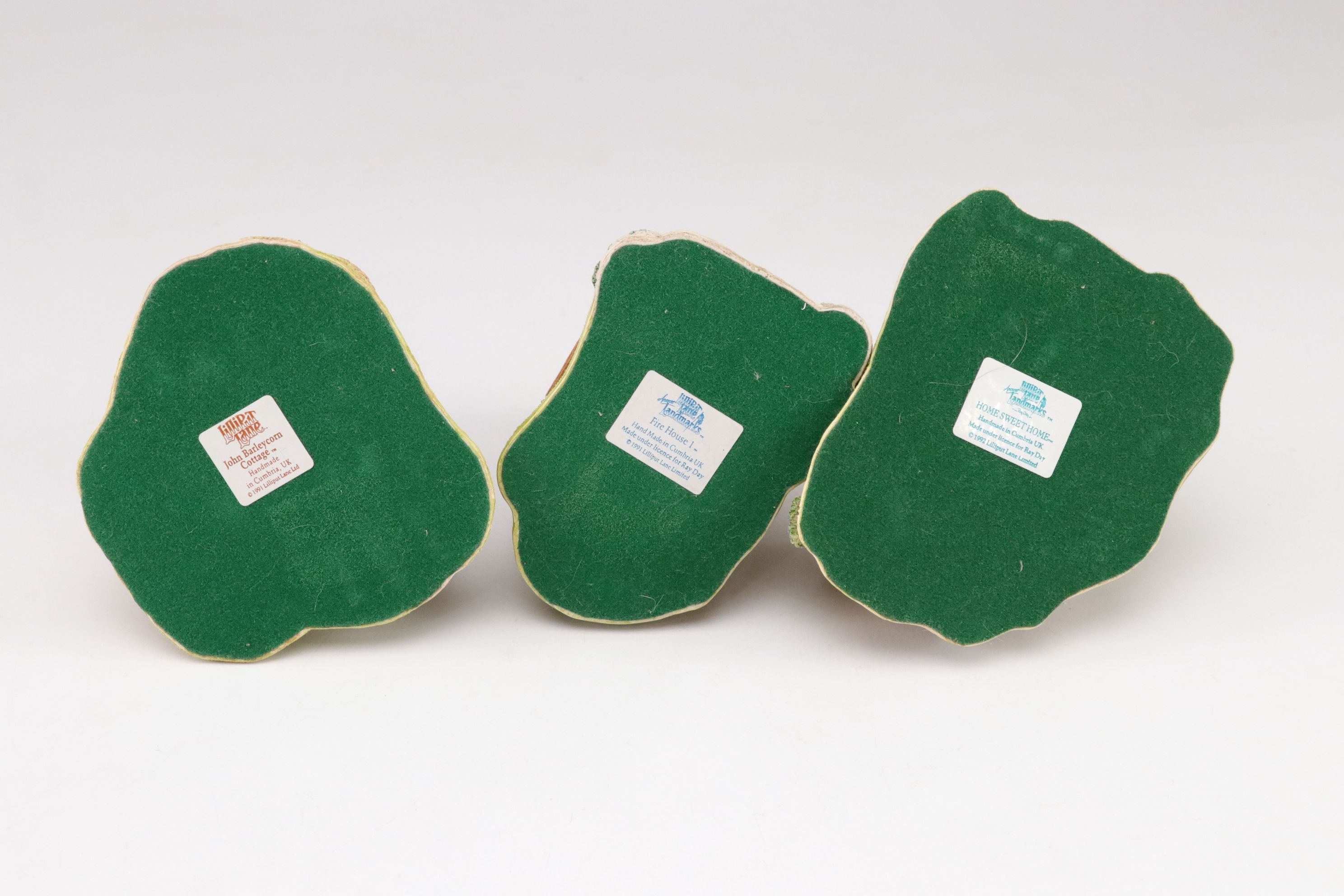 Six Lilliput Lane Buildings with "Roadside Coolers" and "Snowdon Lodge"