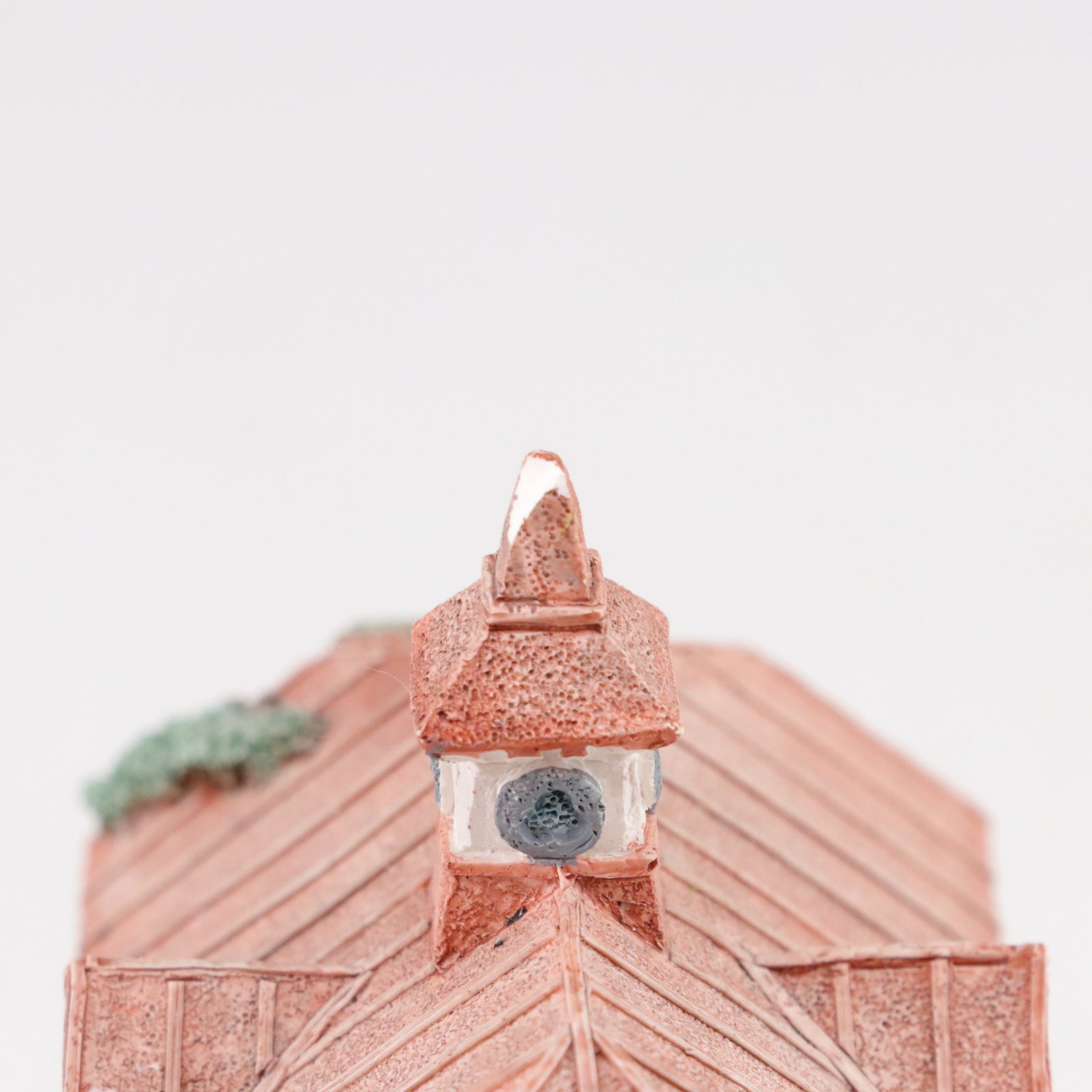 Six Lilliput Lane Buildings with "Roadside Coolers" and "Snowdon Lodge"