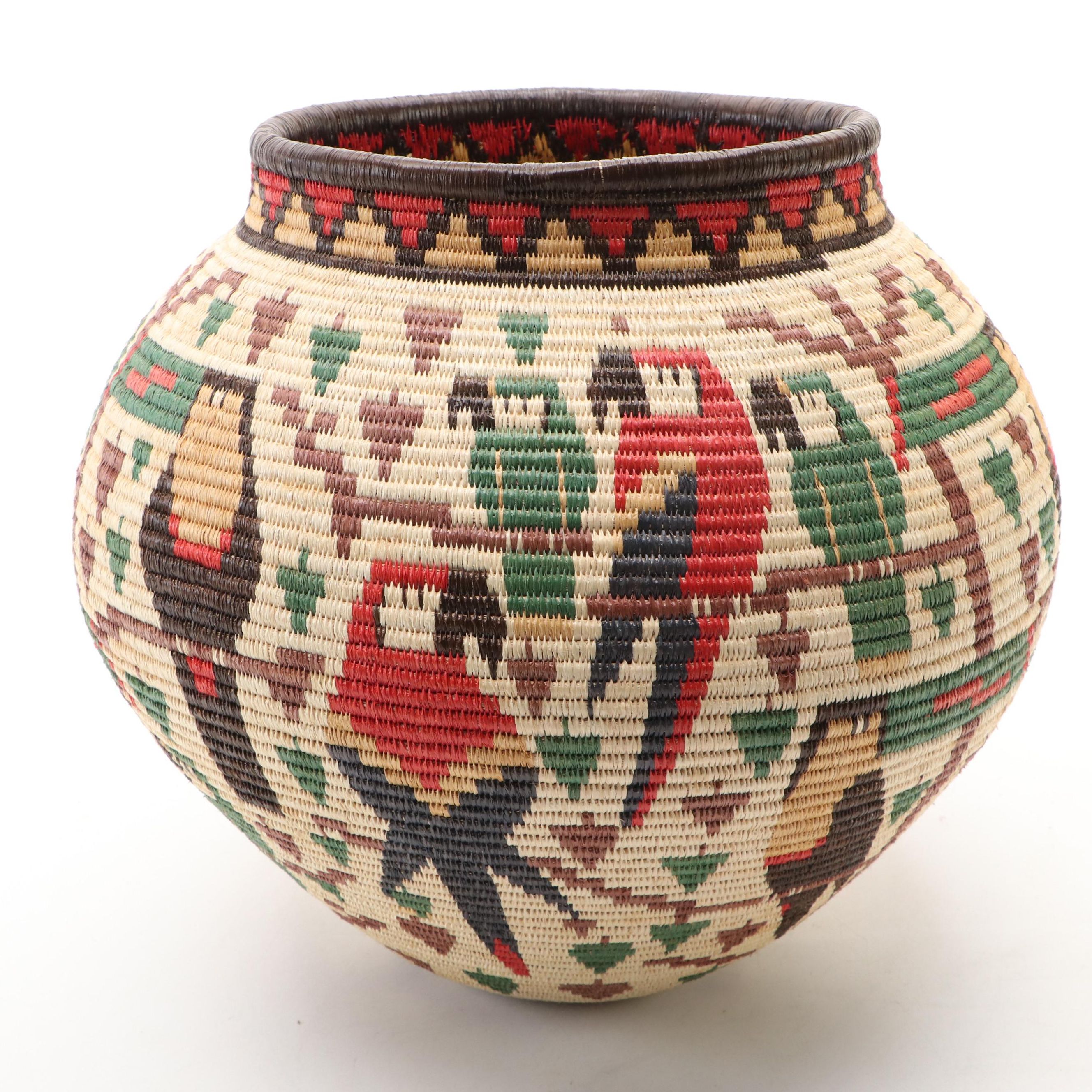 Wounaan "Hösig Di" Tropical Bird Polychrome  Basket