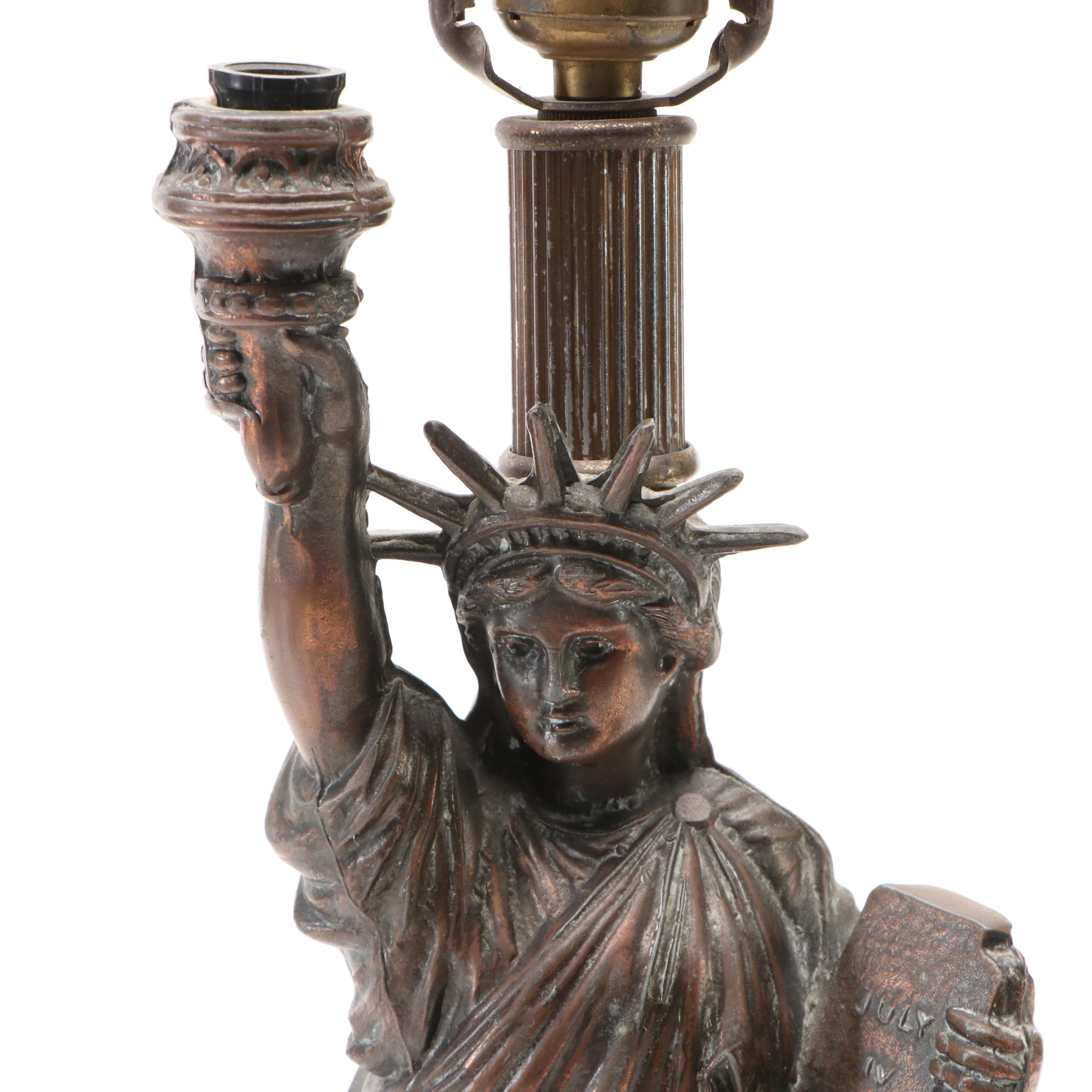 Statue of Liberty Copper on Spelter Souvenir Table Lamp, 20th Century