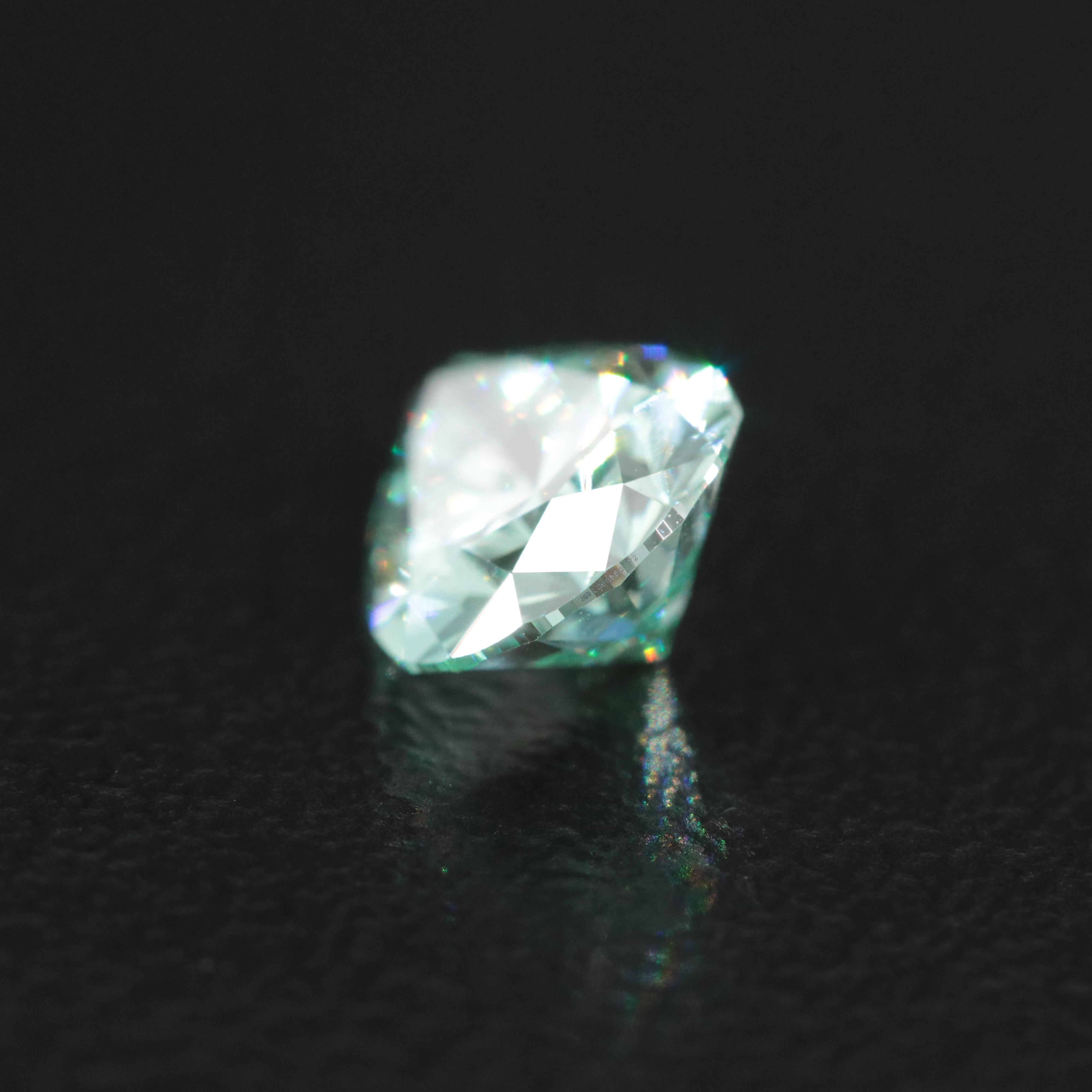 Loose 1.07 CT Lab Grown Fancy Green Diamond with IGI Report