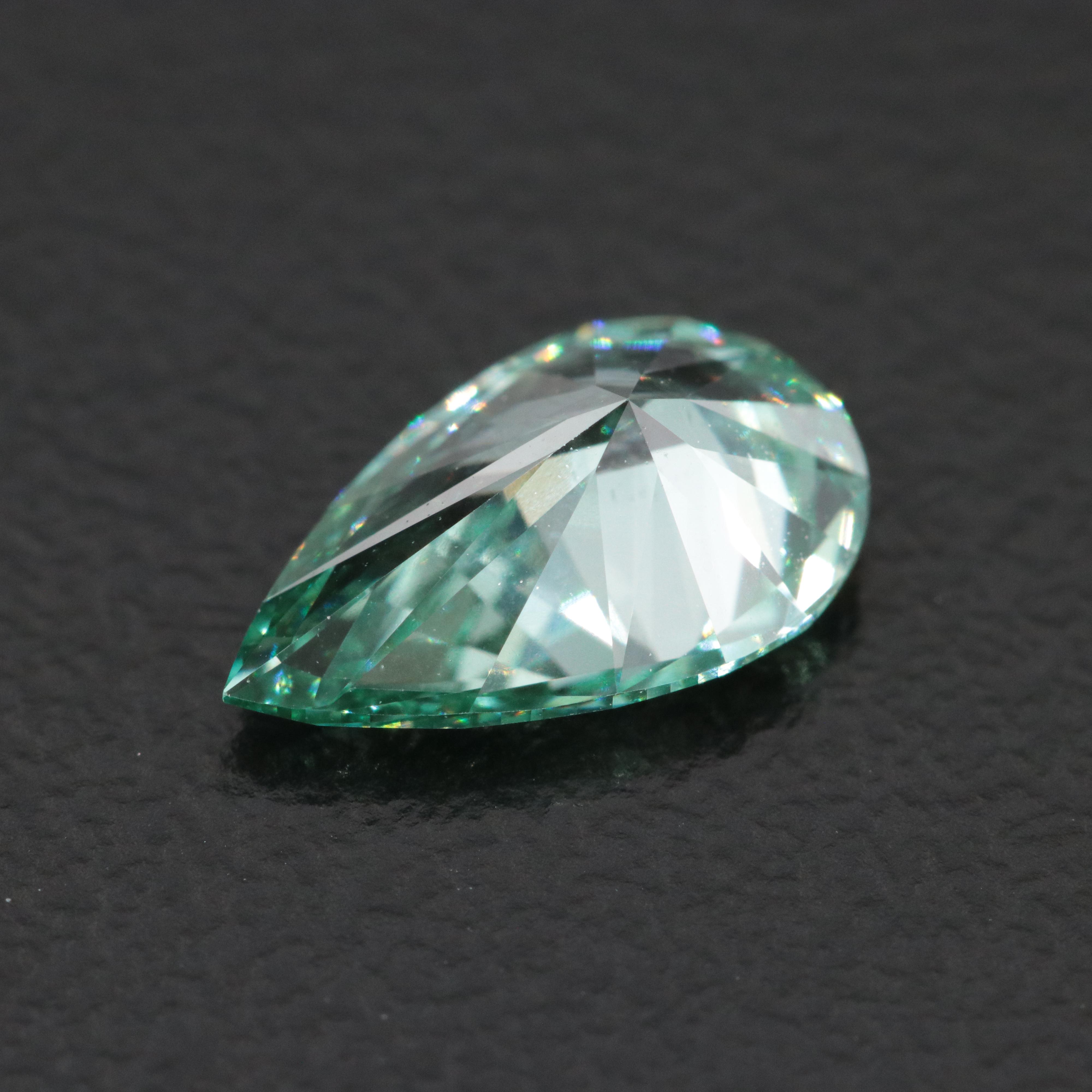 Loose 1.07 CT Lab Grown Fancy Green Diamond with IGI Report