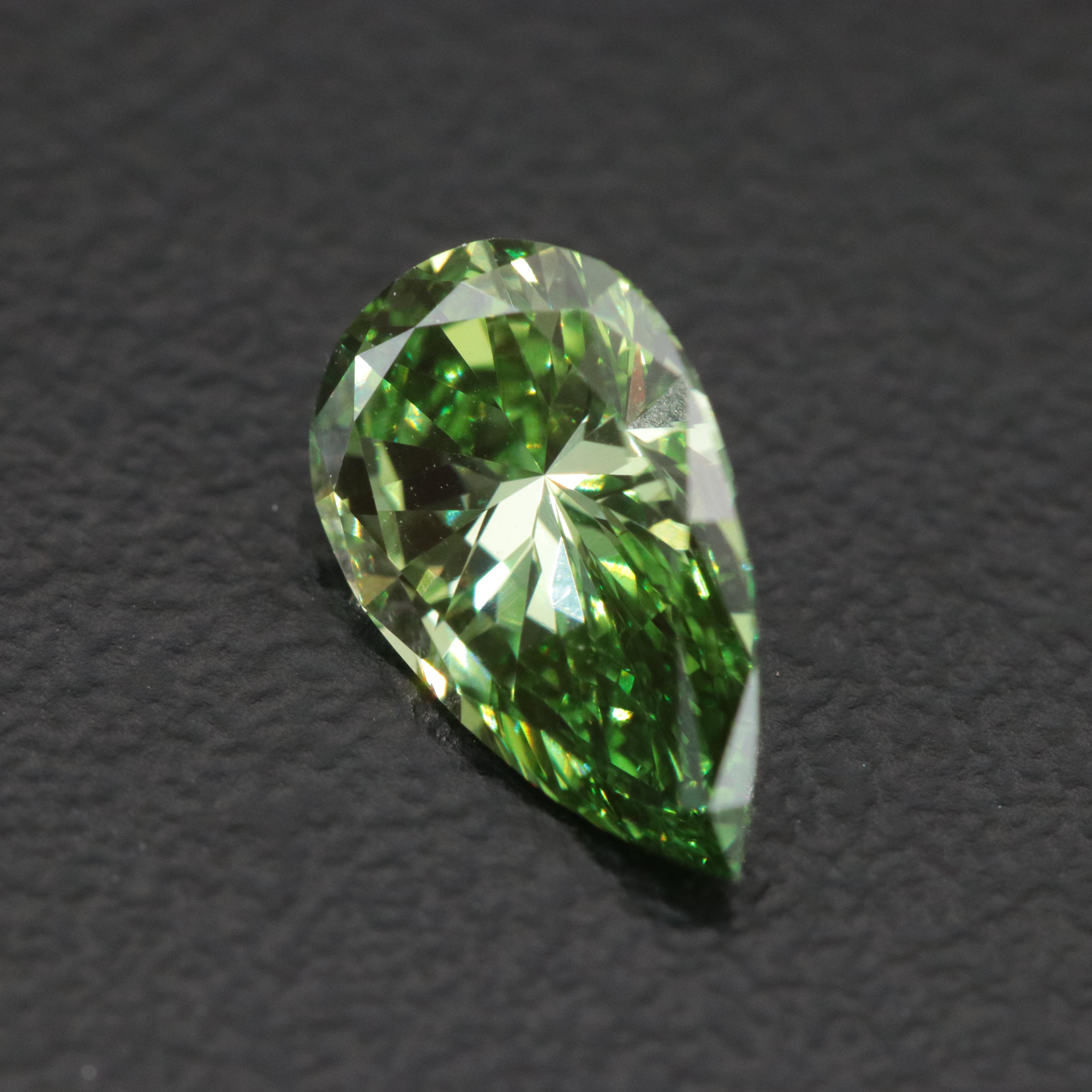 Loose 1.07 CT Lab Grown Fancy Green Diamond with IGI Report