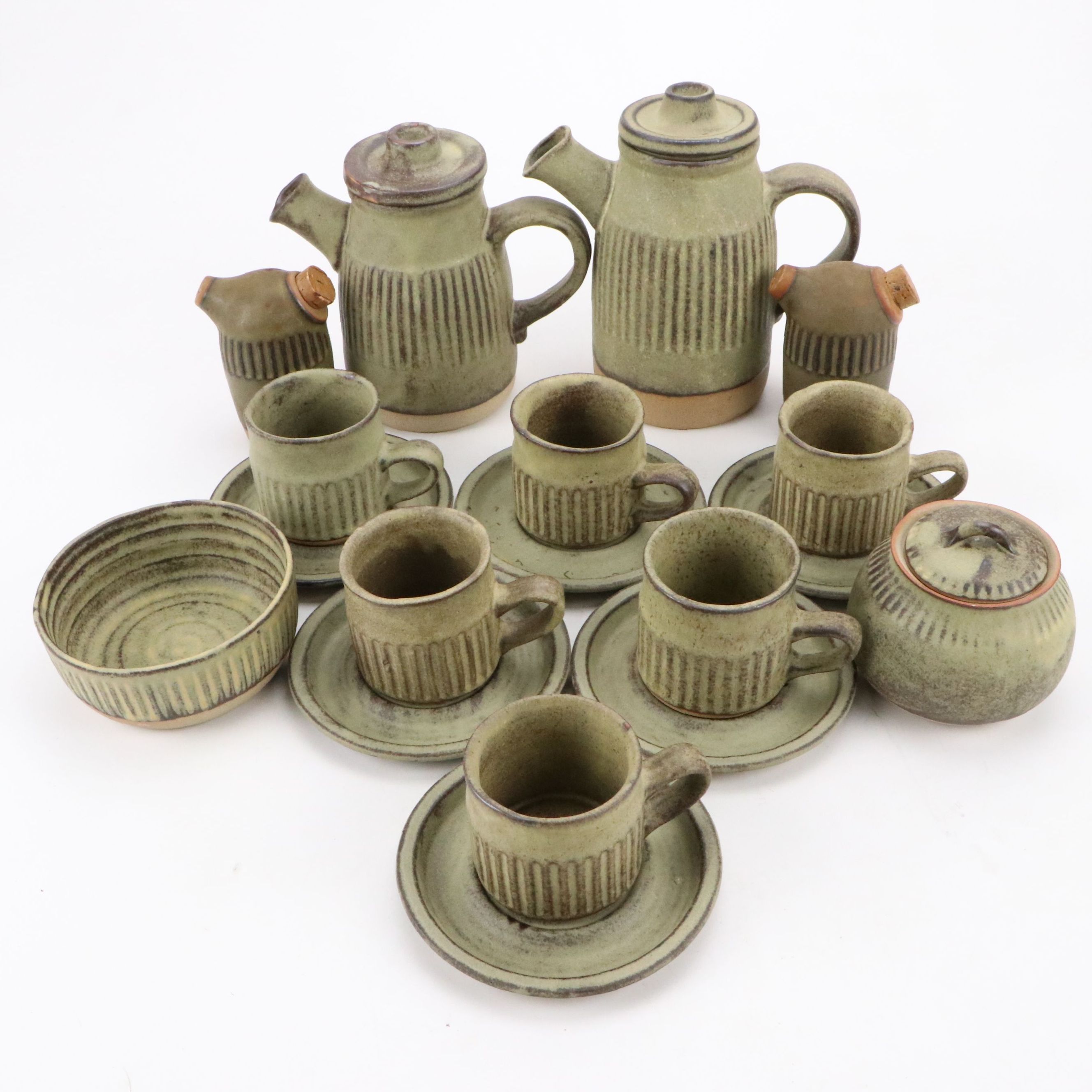 English Tremar Pottery Rustic Tea Set, Mid-20th Century