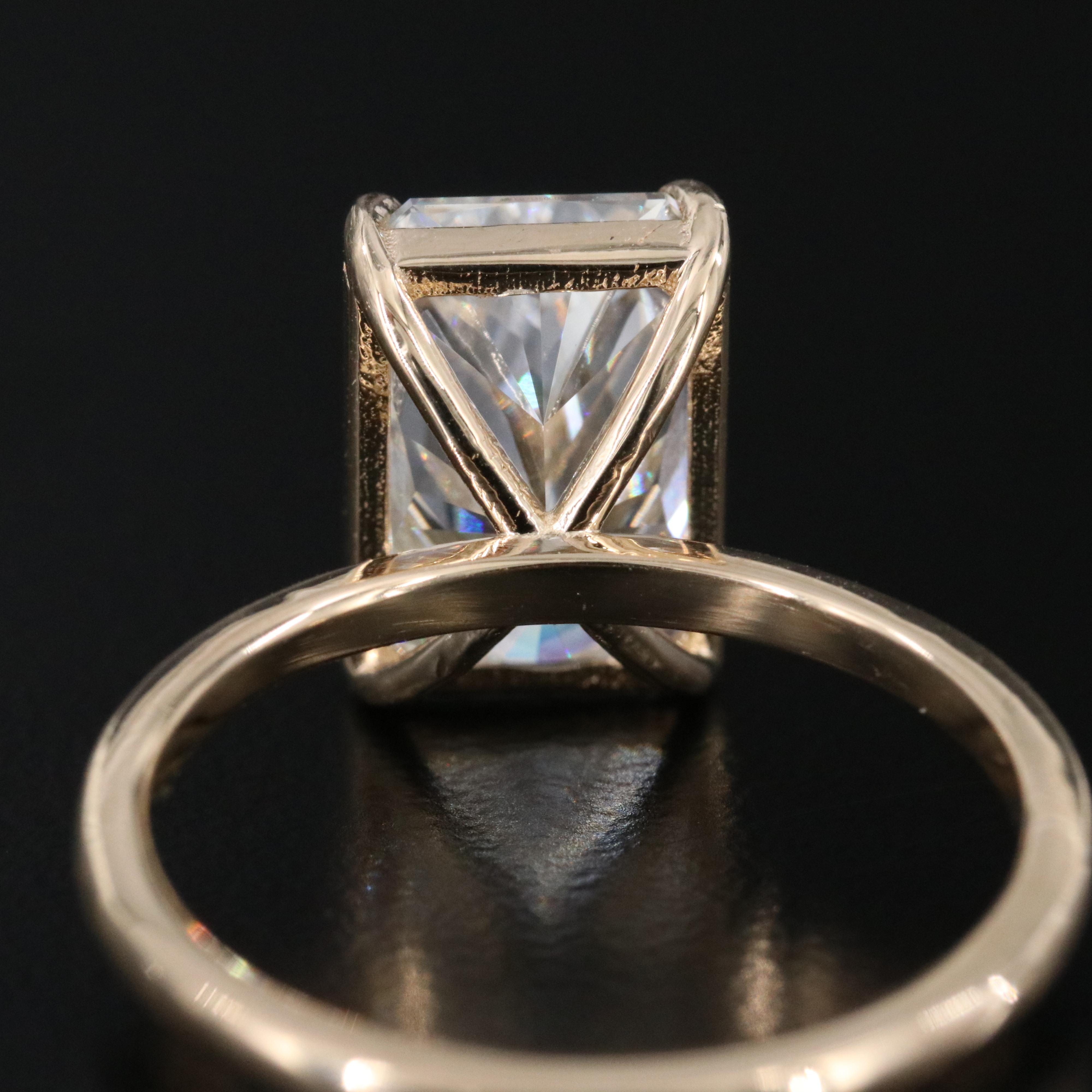 14K 4.01 CT Lab Grown Diamond Solitaire Ring with IGI Report