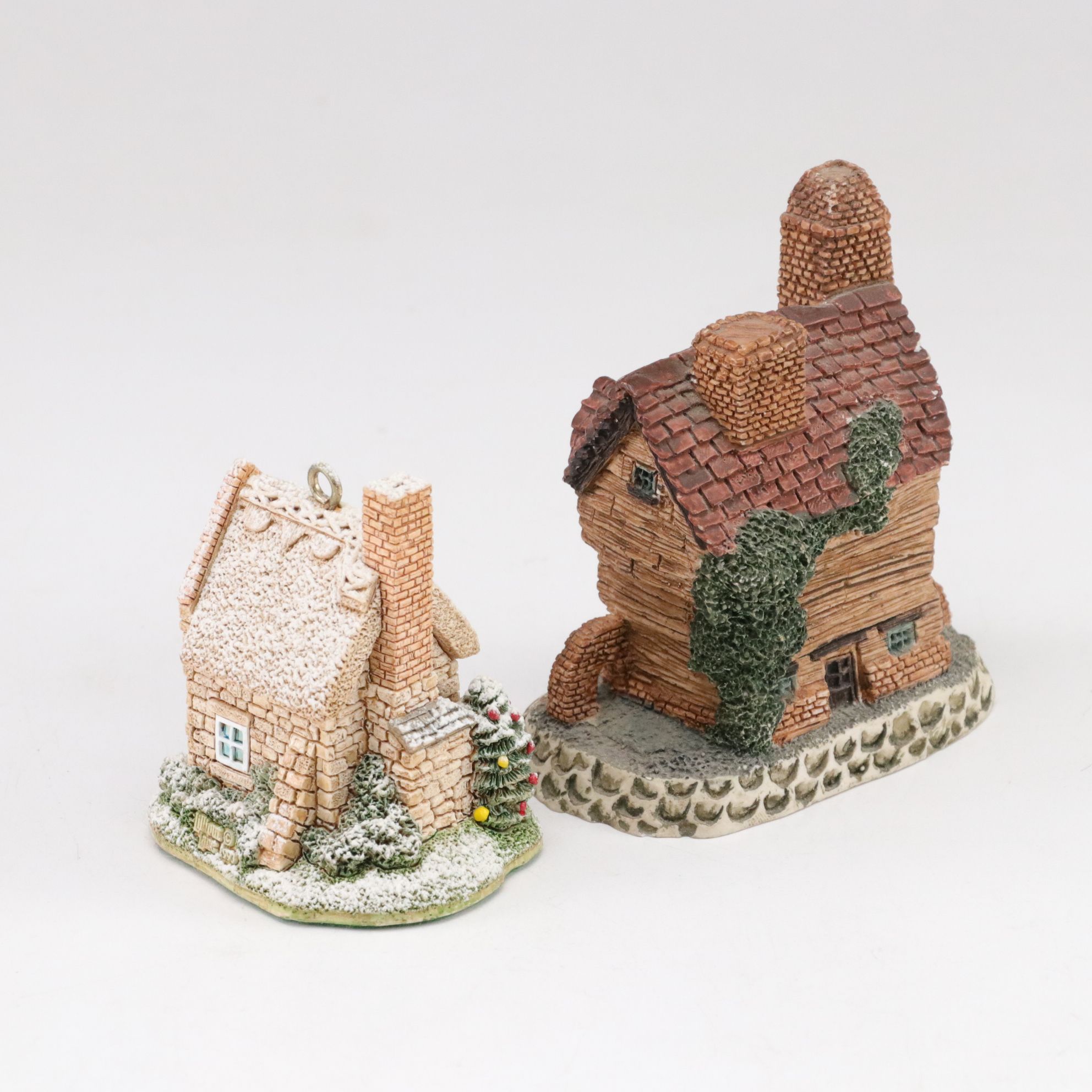 Six Lilliput Lane Buildings with "Ugly House" and "Robin Cottage"