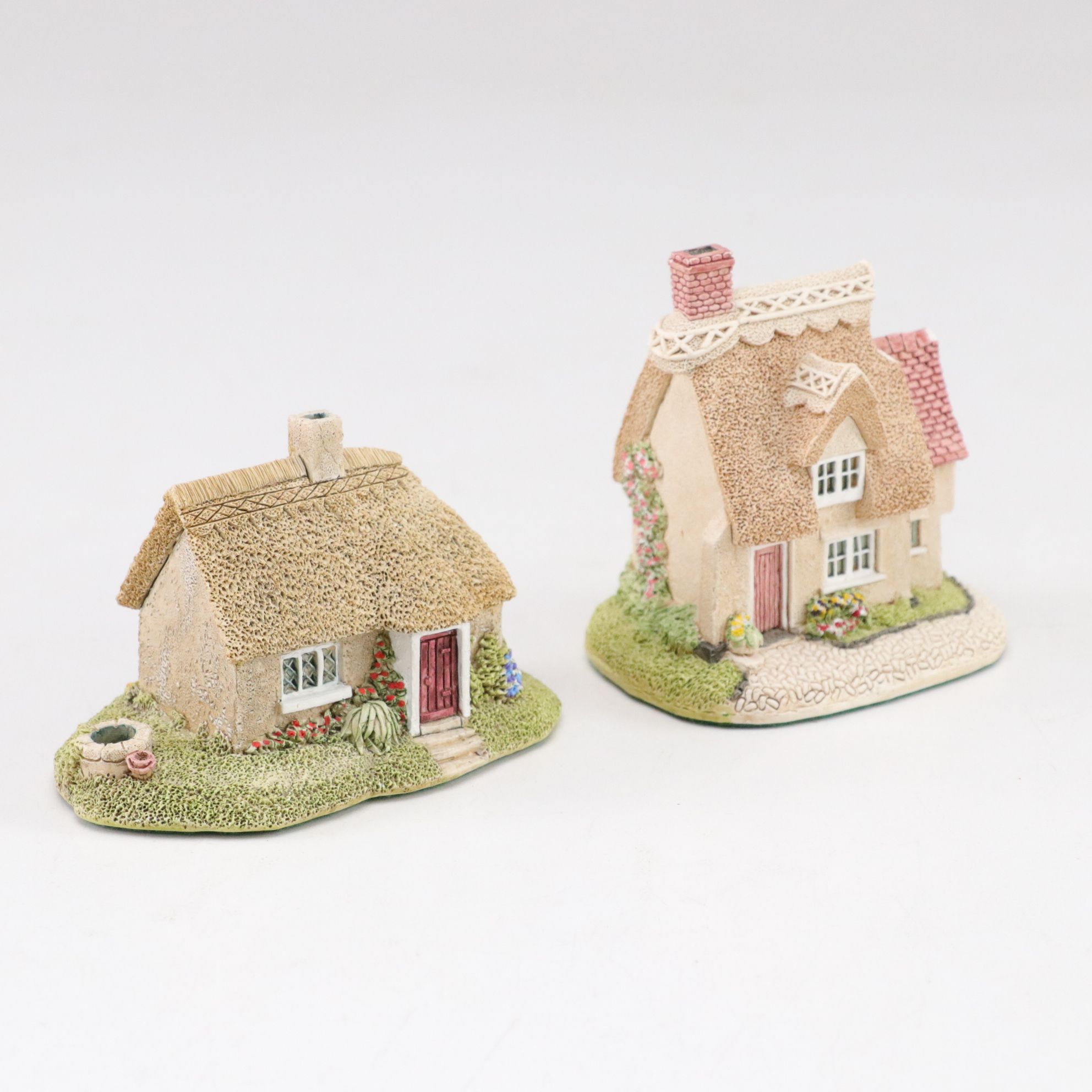 Six Lilliput Lane Buildings with "Ugly House" and "Robin Cottage"