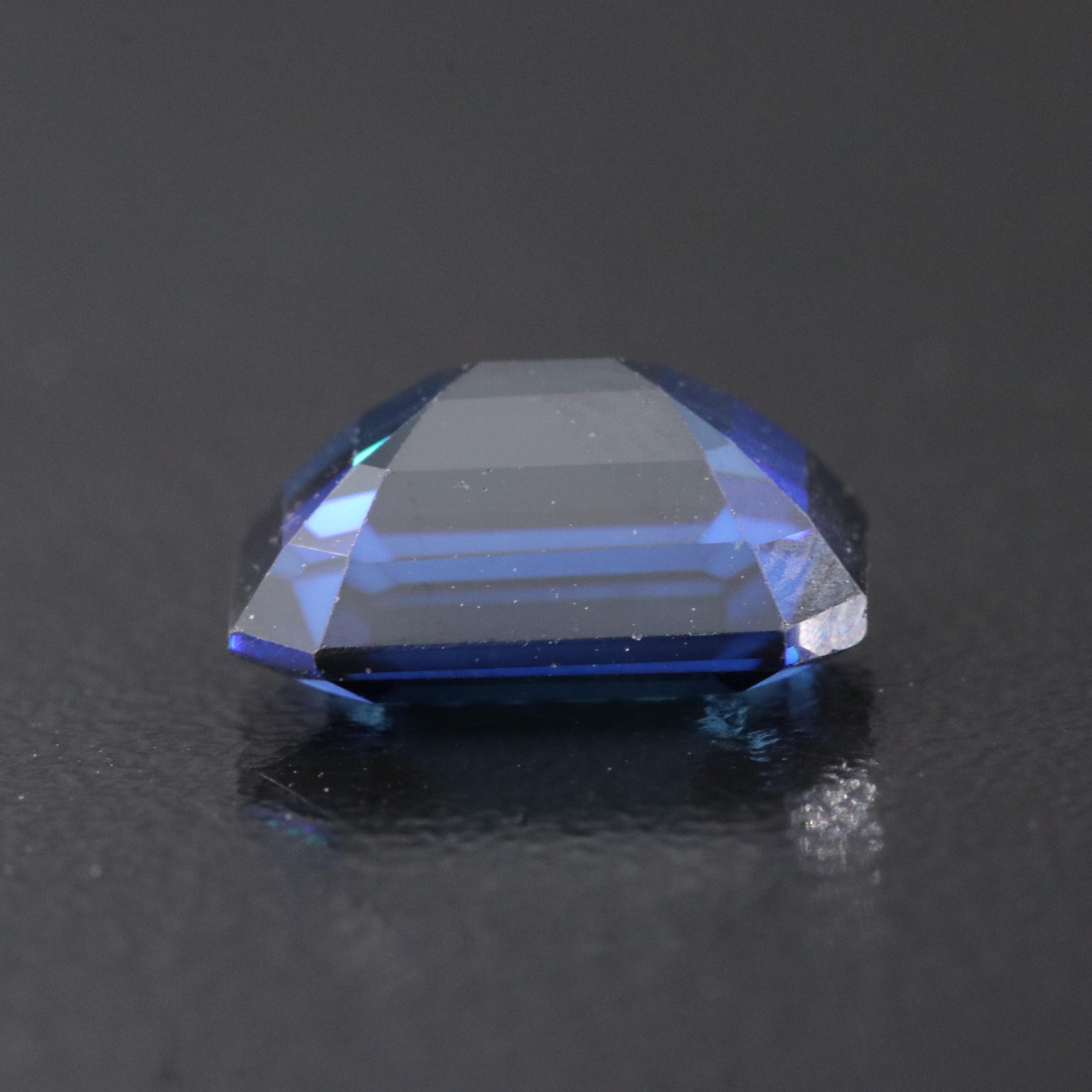 Loose 5.56 CT Lab Grown Sapphire