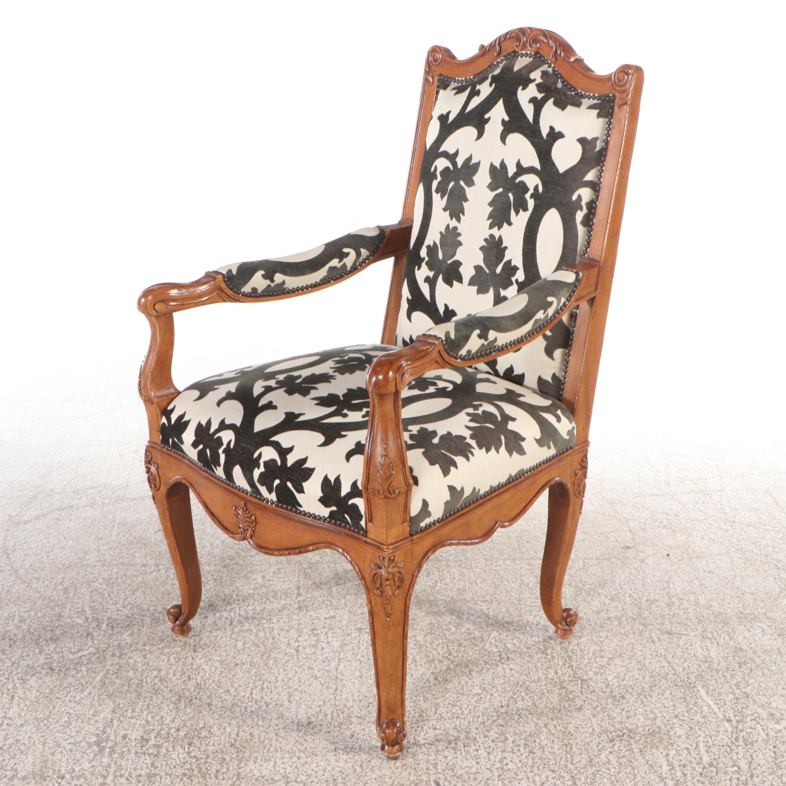 Baker Furniture Louis XV Style Carved Dining Table and Eight Chairs