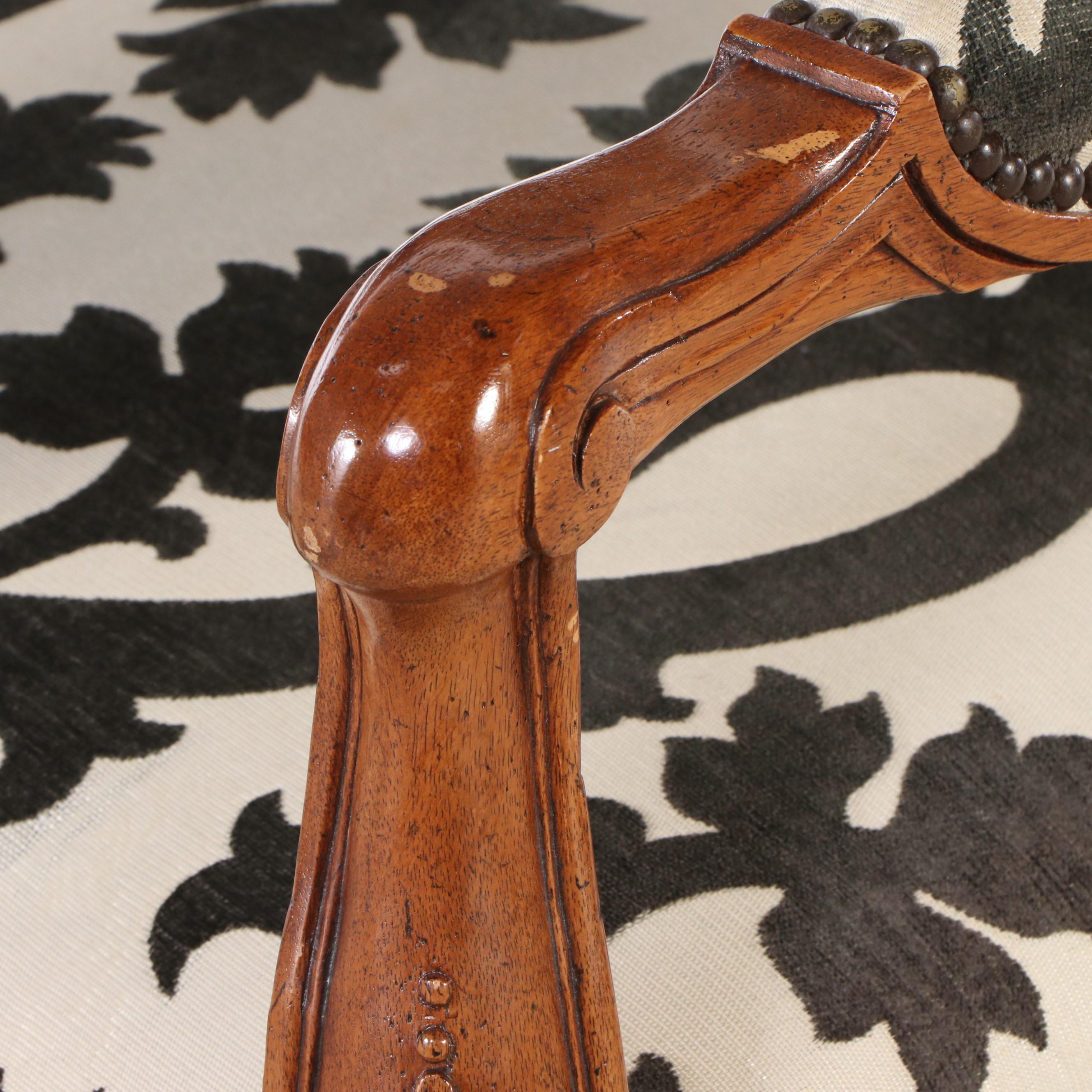 Baker Furniture Louis XV Style Carved Dining Table and Eight Chairs